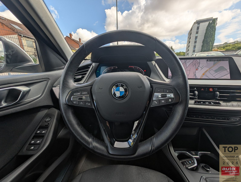 BMW 118 i Lim.*1.Hd*Temp*PANO*LED*CarPlay*Virtual*TOP — photo 17