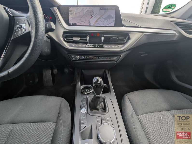 BMW 118 i Lim.*1.Hd*Temp*PANO*LED*CarPlay*Virtual*TOP — photo 18