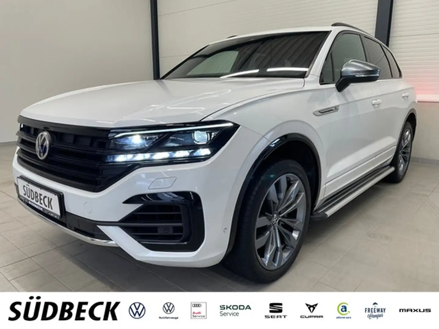Volkswagen Touareg 3.0 TDI One Million R-Line 4M DYNAUDIO+PANO+KAM... Weiß - 1