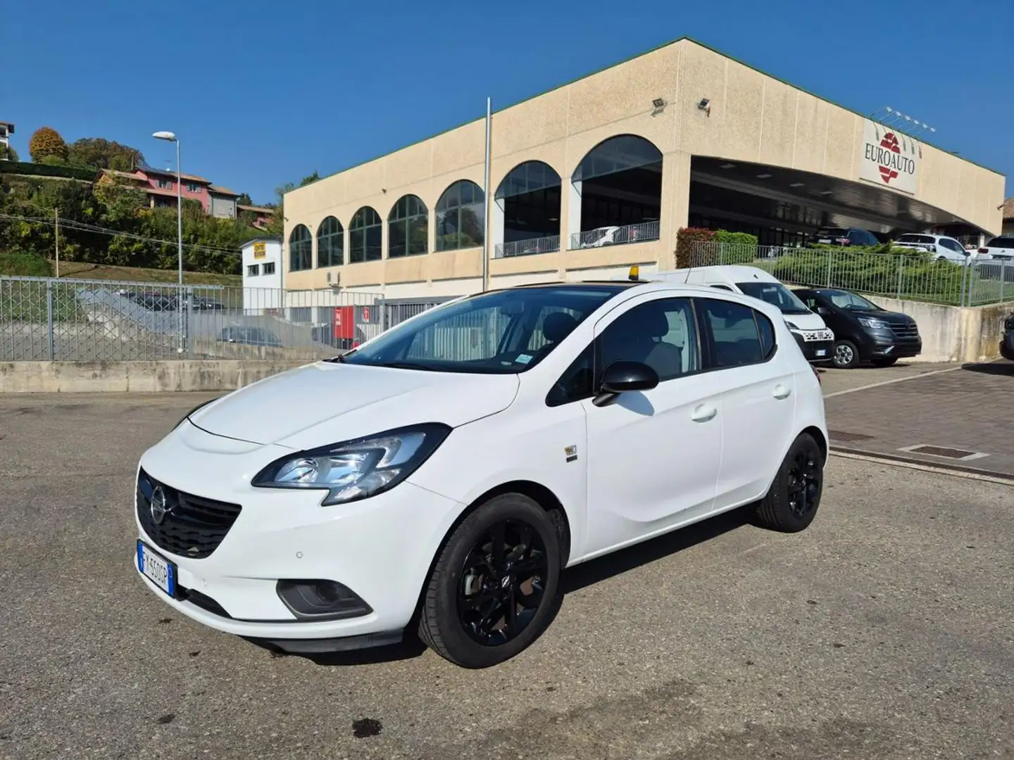 Opel Corsa 1.4 90CV GPL Tech 5 porte 120 Anniversary Bianco - 2
