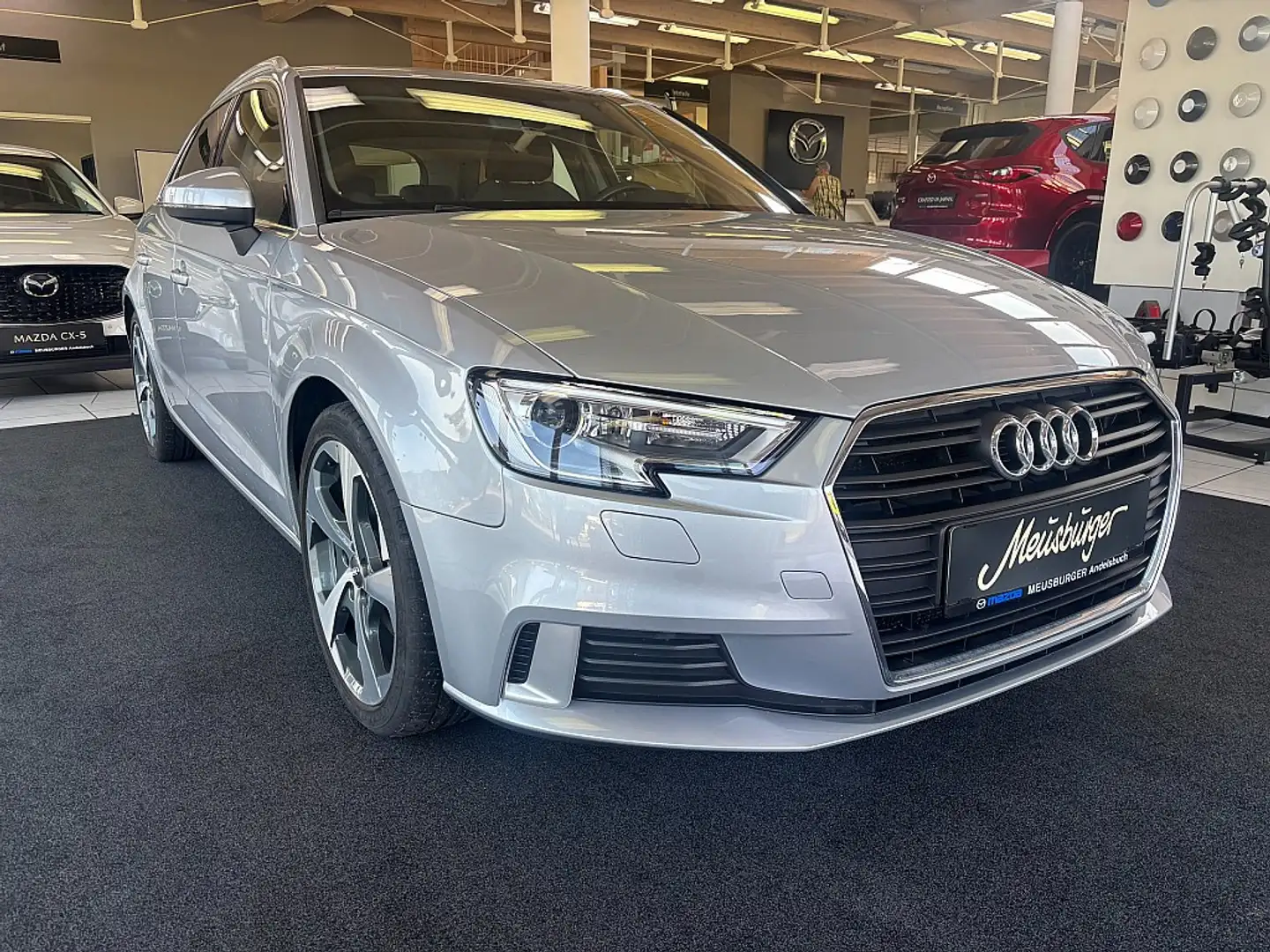 Audi A3 SB 1,0 TFSI sport *inkl. Anhängevorrichtung Silber - 2