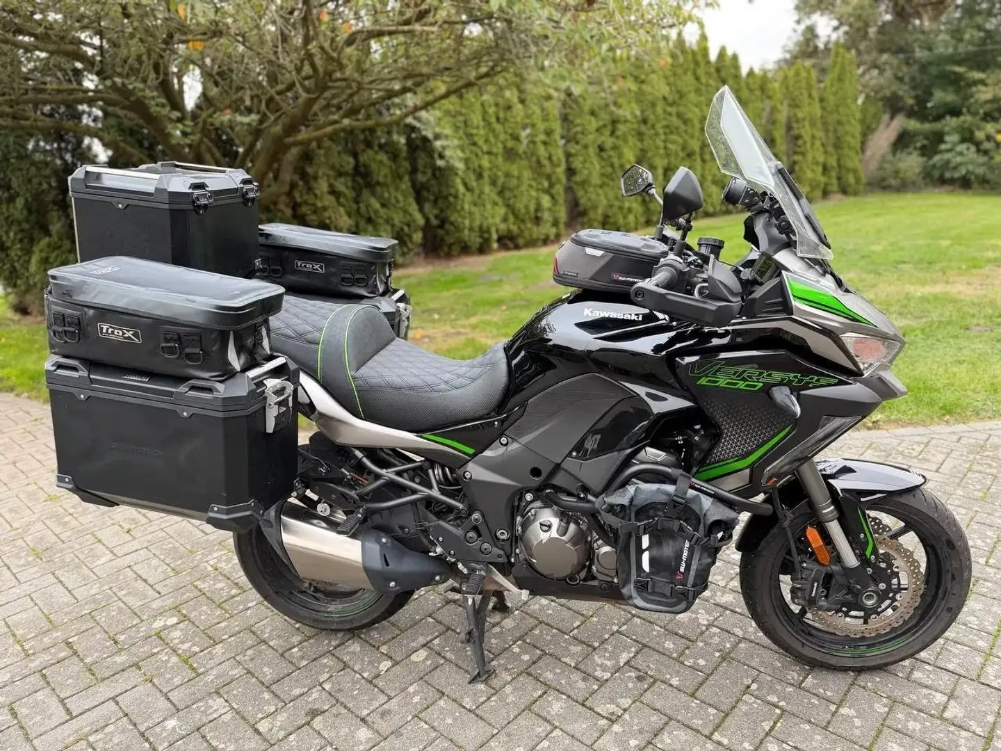 Kawasaki Versys 1000 SE Negro - 1