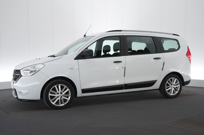 Dacia Lodgy 1.5 Blue dCi Comfort 7Pl. GPS Carplay Cruise Ctrl — photo 3