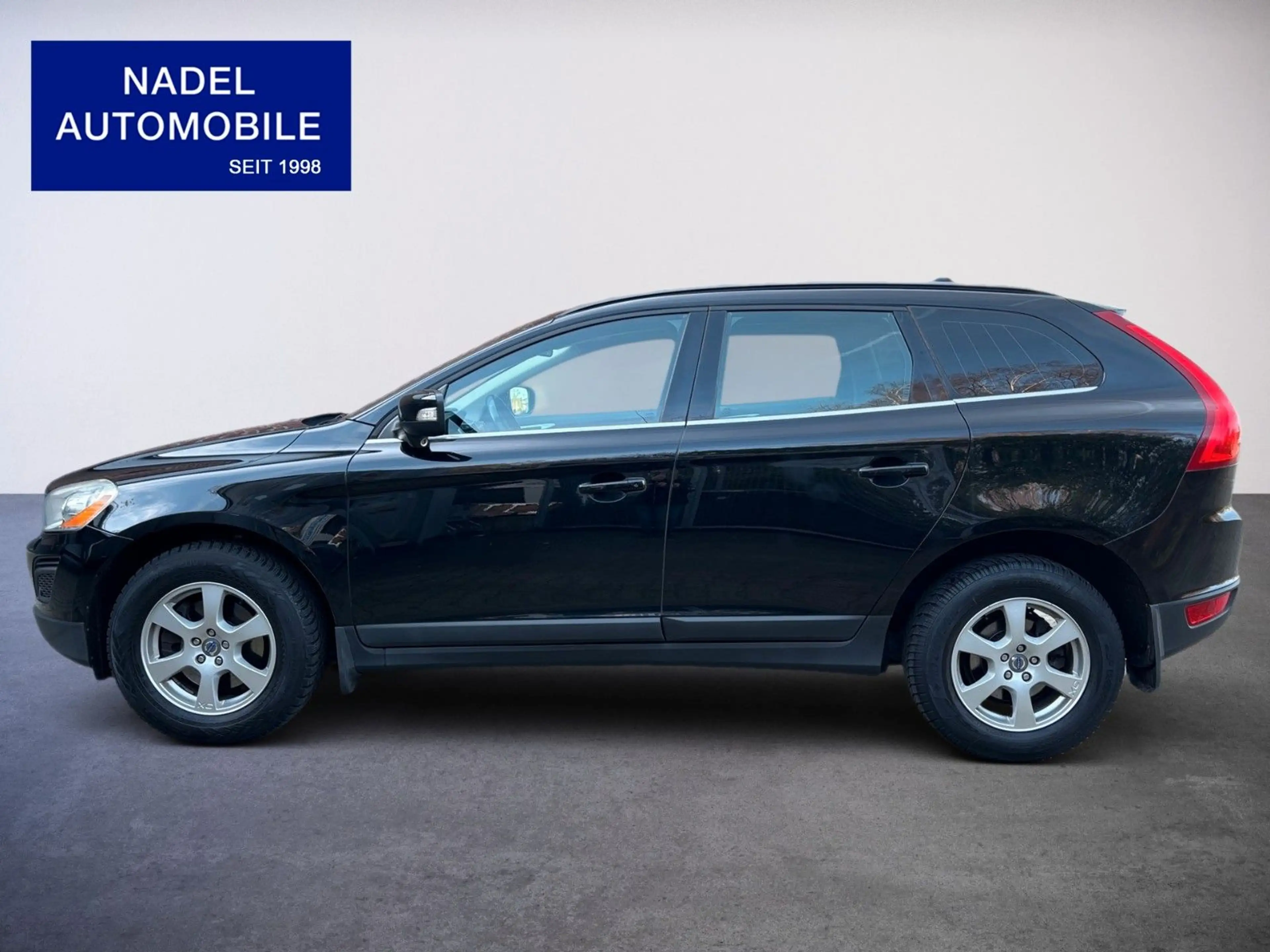 Volvo XC60 Momentum/Autom./SHZ/Xenon/Kamera — photo 2