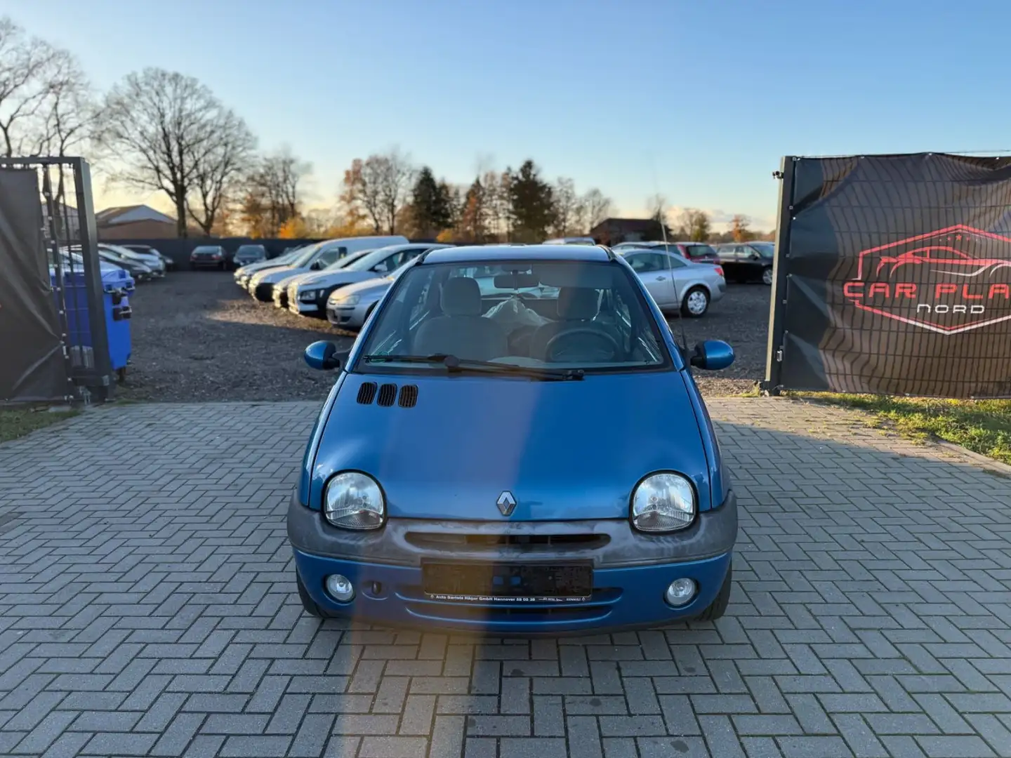 Renault Twingo Elysee KLIMA/TÜV/CD SPIELER/8 FACH BEREIF Blau - 2