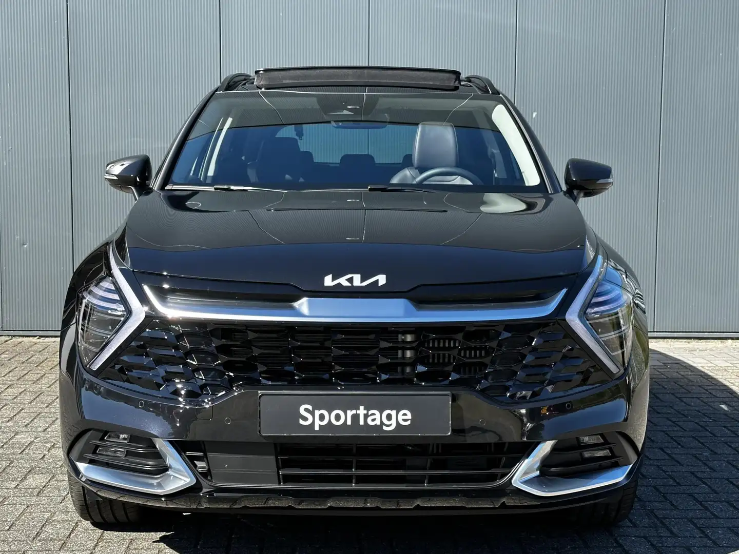 Kia Sportage 1.6 T-GDi Plug-in Hybrid AWD DynamicPlusLine Zwart - 2