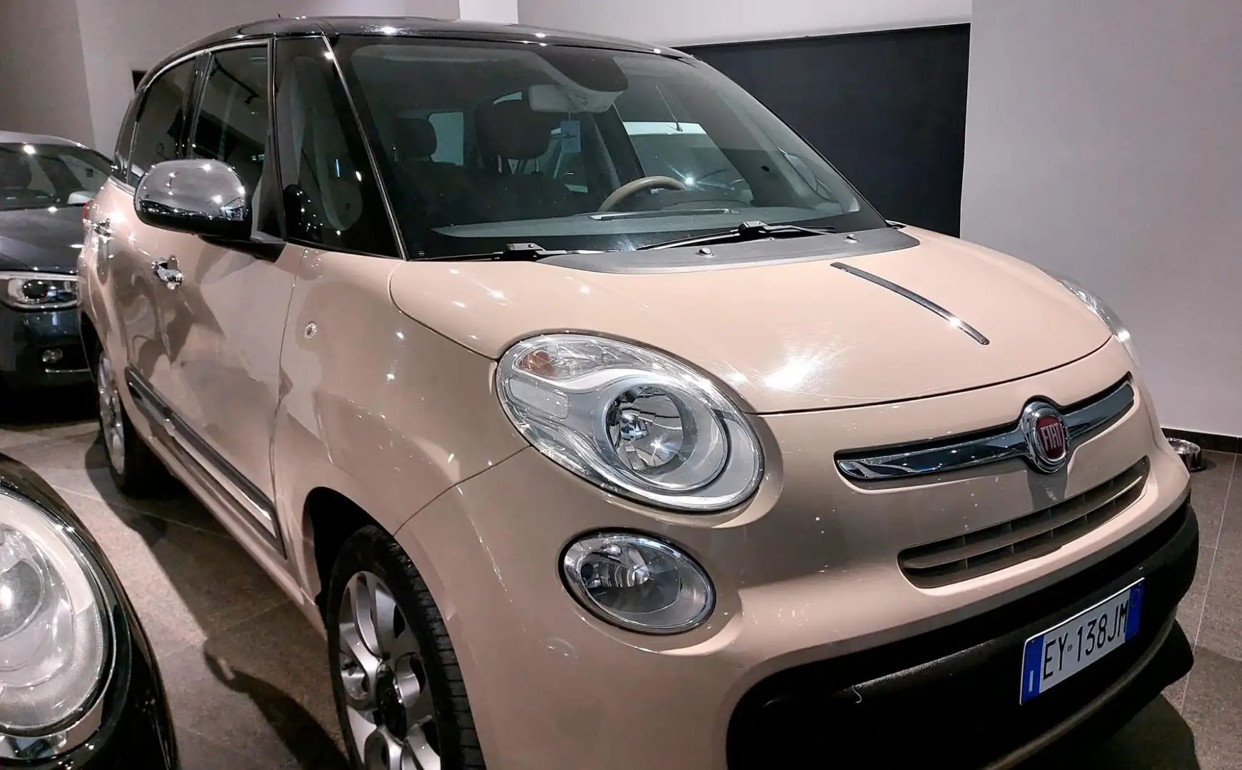 Fiat 500L 500L Living 1.6 mjt Lounge 105cv 7 posti Beige - 1