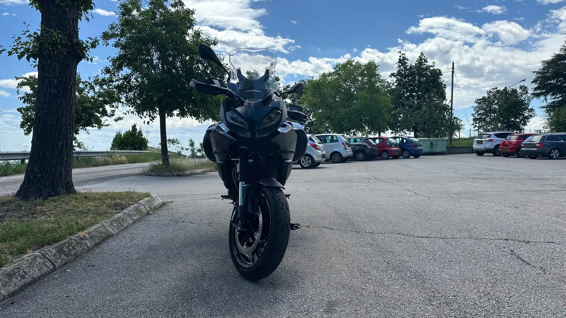 BMW F 900 XR Assetto Ribassato - 2
