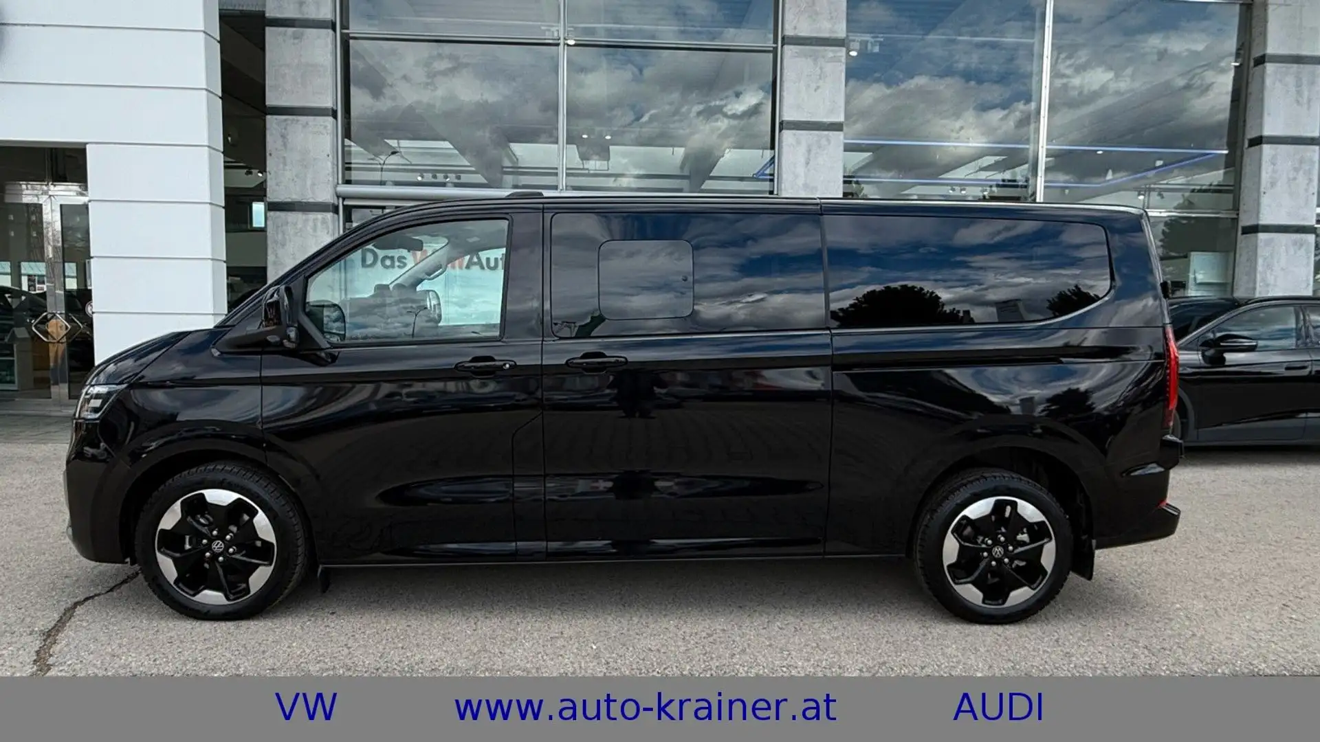 Volkswagen T7 Caravelle Style LR TDI 4MOTION Schwarz - 2