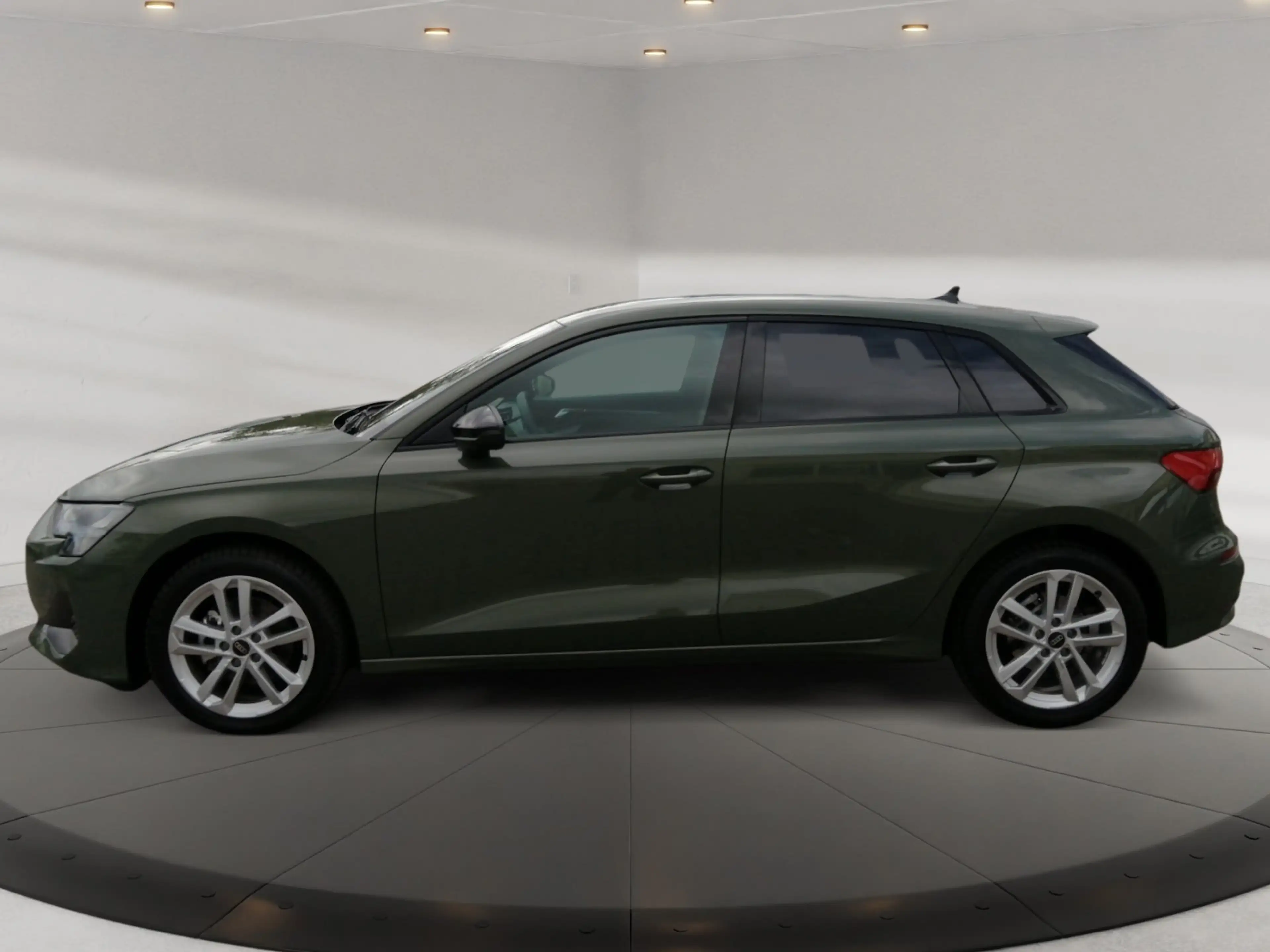 Audi A3 Sportback advanced 30 TFSI S tronic HUD,PDC — photo 3