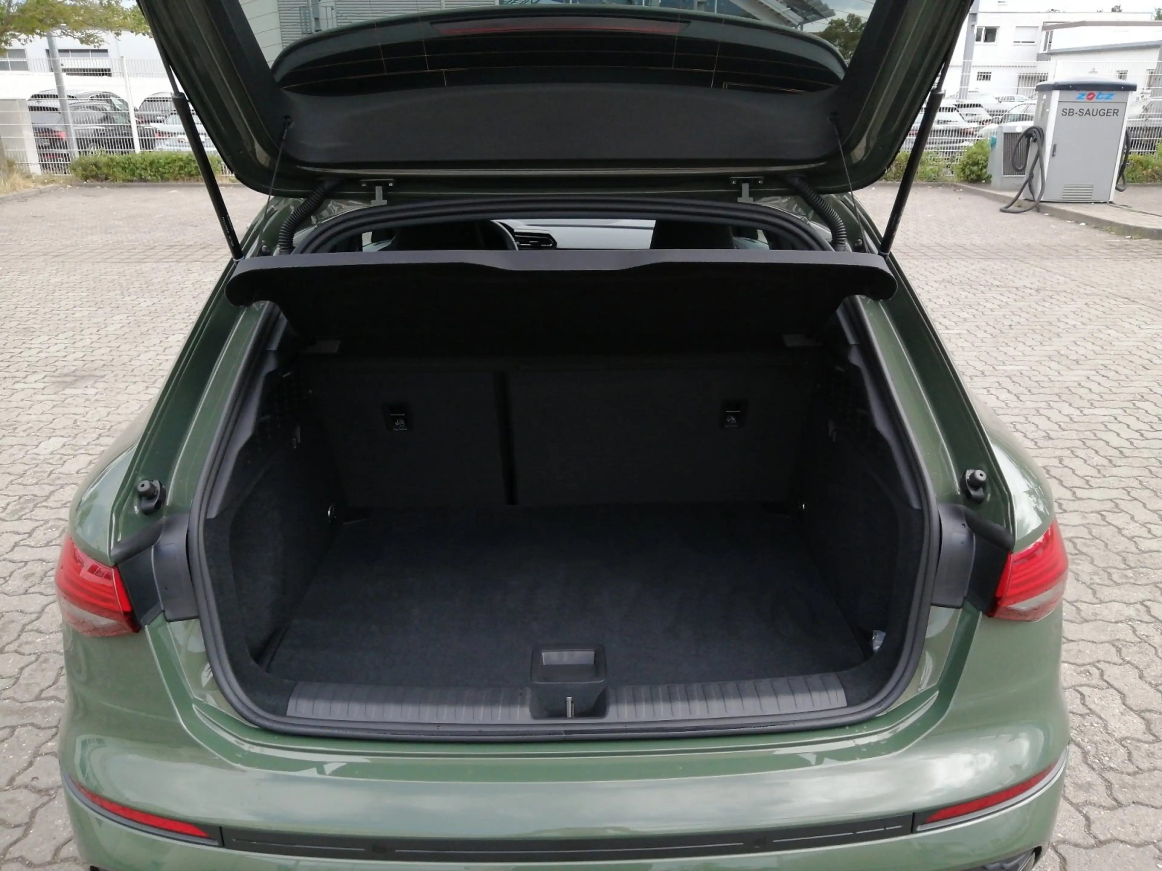 Audi A3 Sportback advanced 30 TFSI S tronic HUD,PDC — photo 14