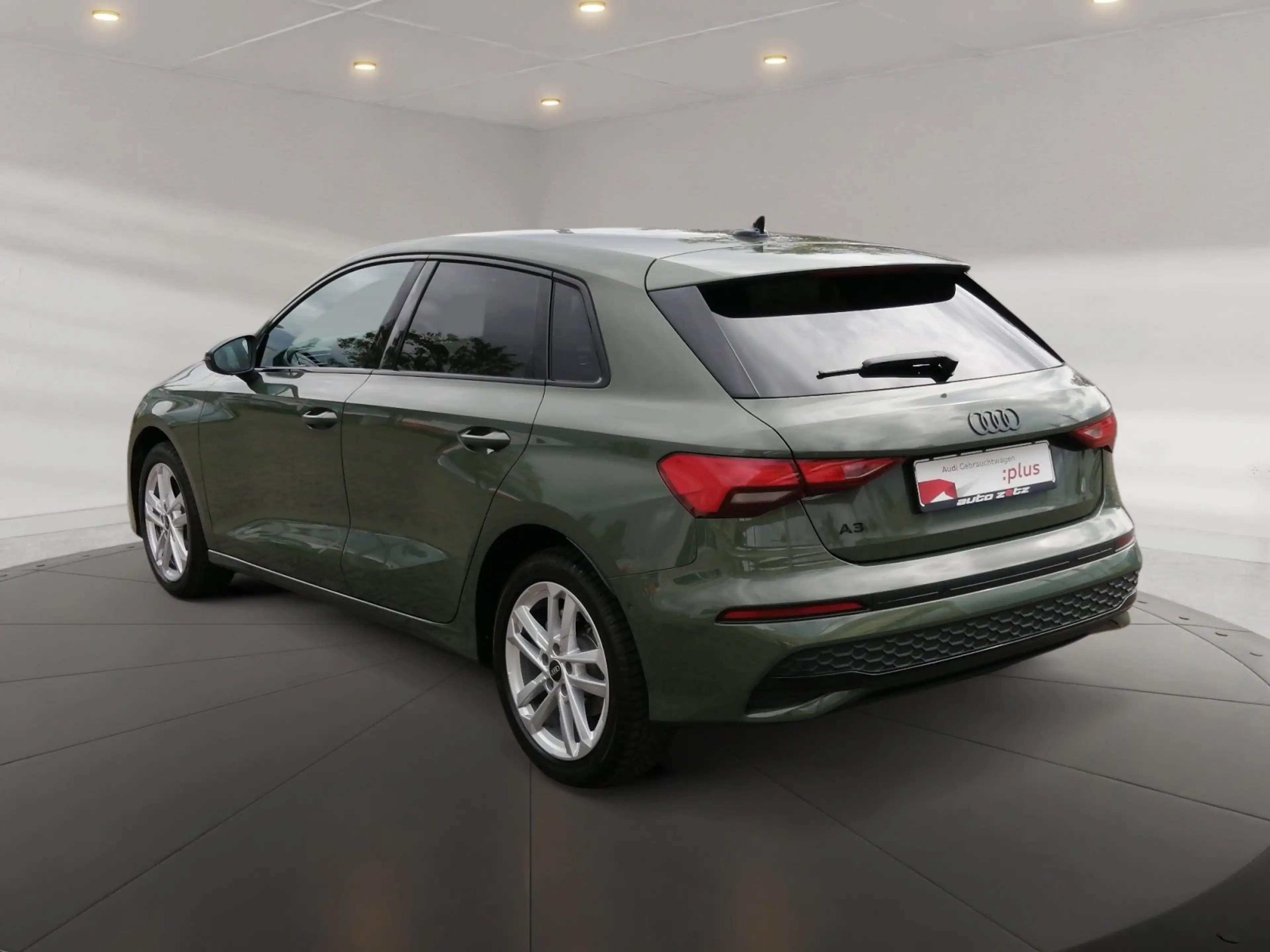 Audi A3 Sportback advanced 30 TFSI S tronic HUD,PDC — photo 4