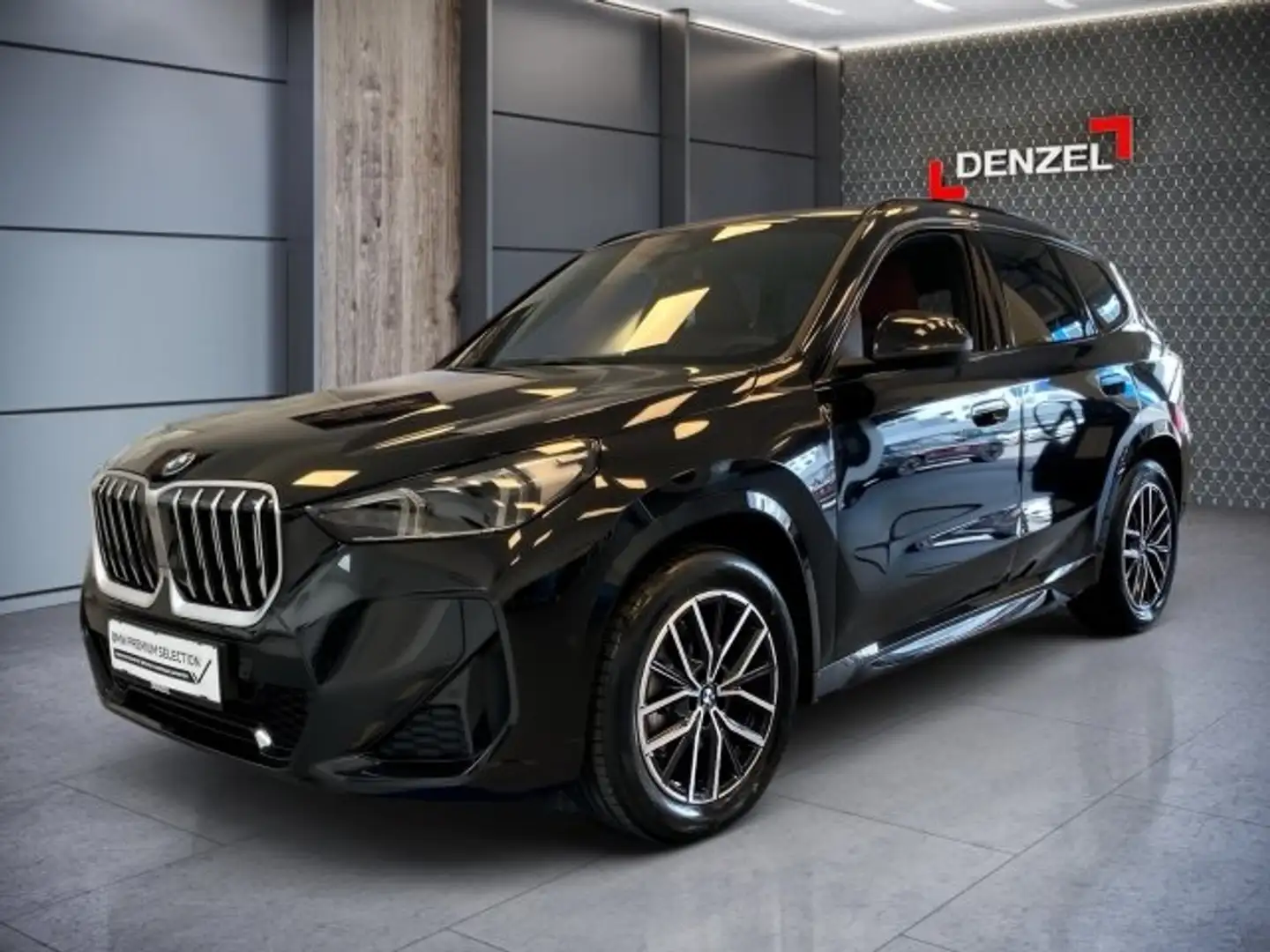 BMW X1 sDrive18i U11 B38 Schwarz - 1