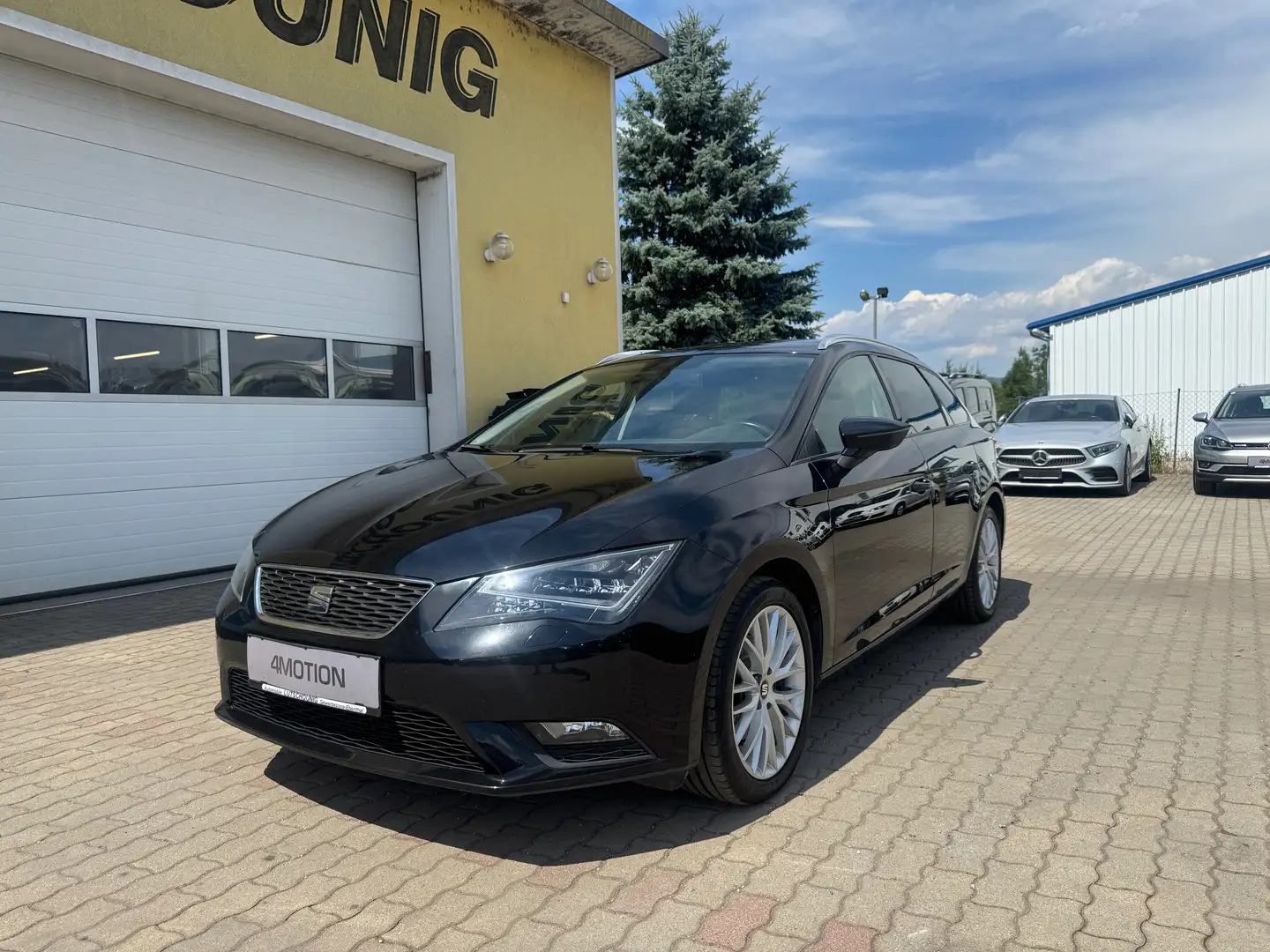 SEAT Leon ST Style 1,6 TDI CR 4Drive Zwart - 2
