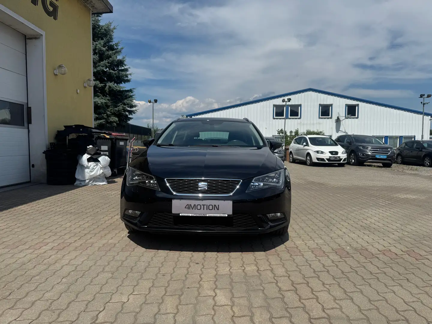SEAT Leon ST Style 1,6 TDI CR 4Drive Zwart - 1