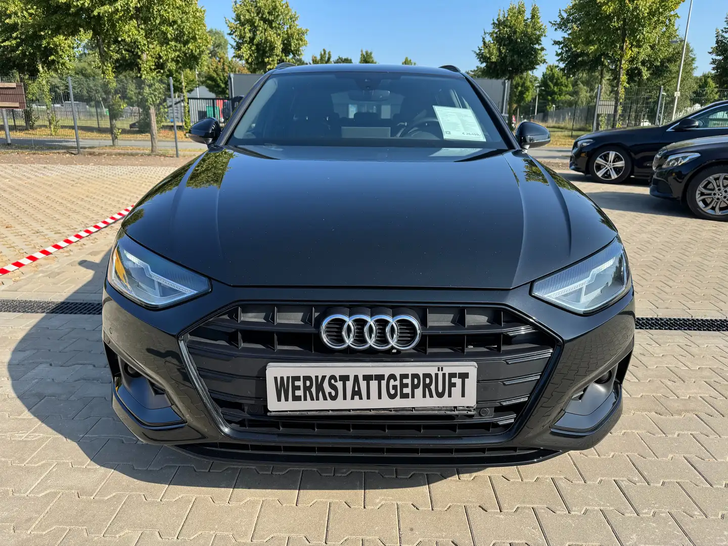 Audi A4 35 TDI advanced *Herst-Garantie*ACC*Leder*PDC*2-Ha Zwart - 2