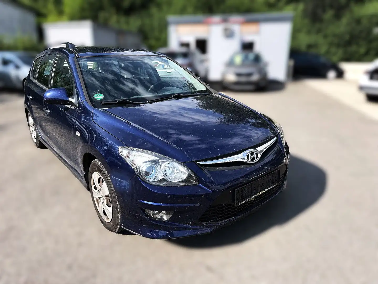 Hyundai i30 CW 1.4 Classic Blau - 2