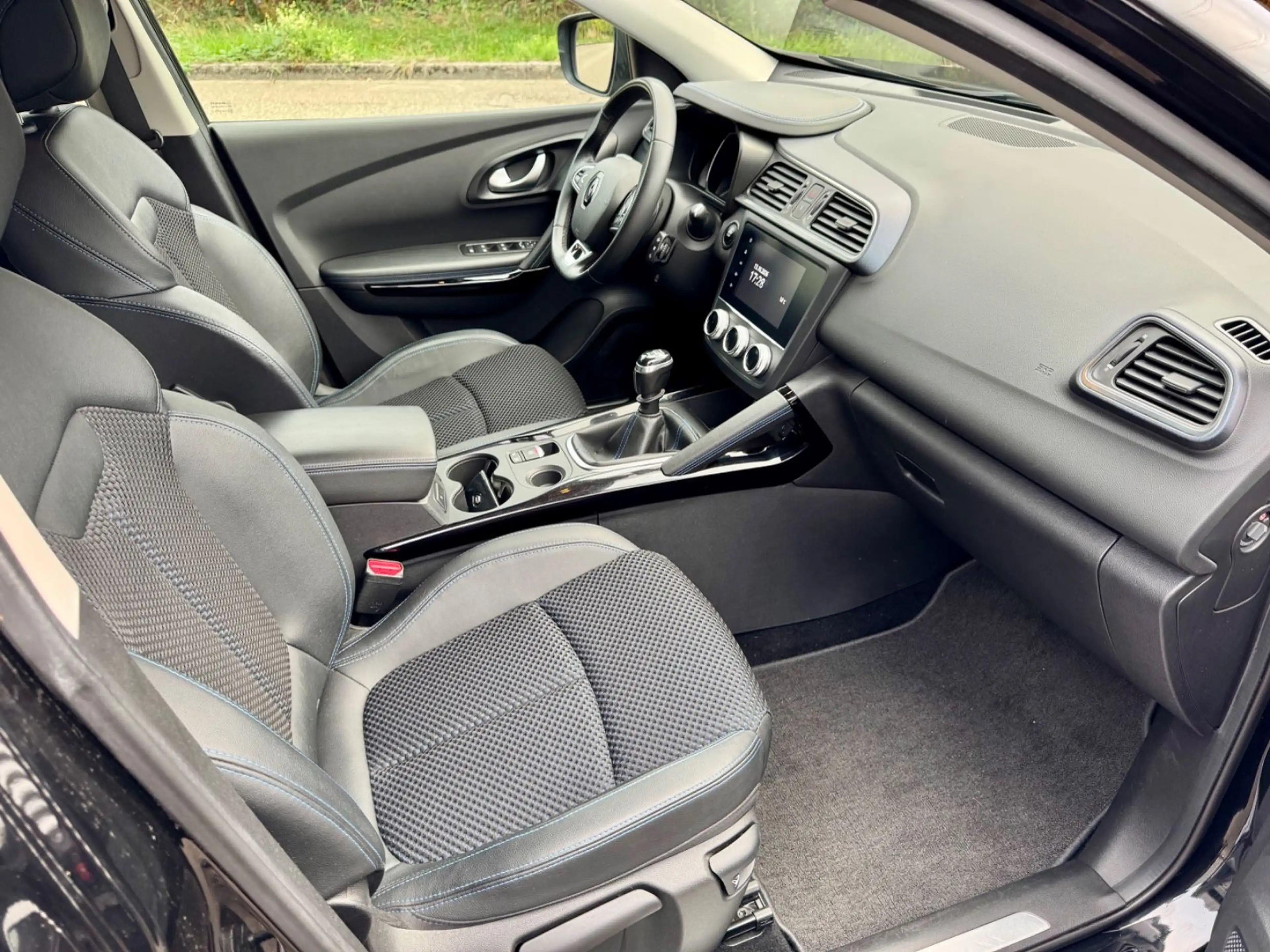 Renault Kadjar Limited — photo 7