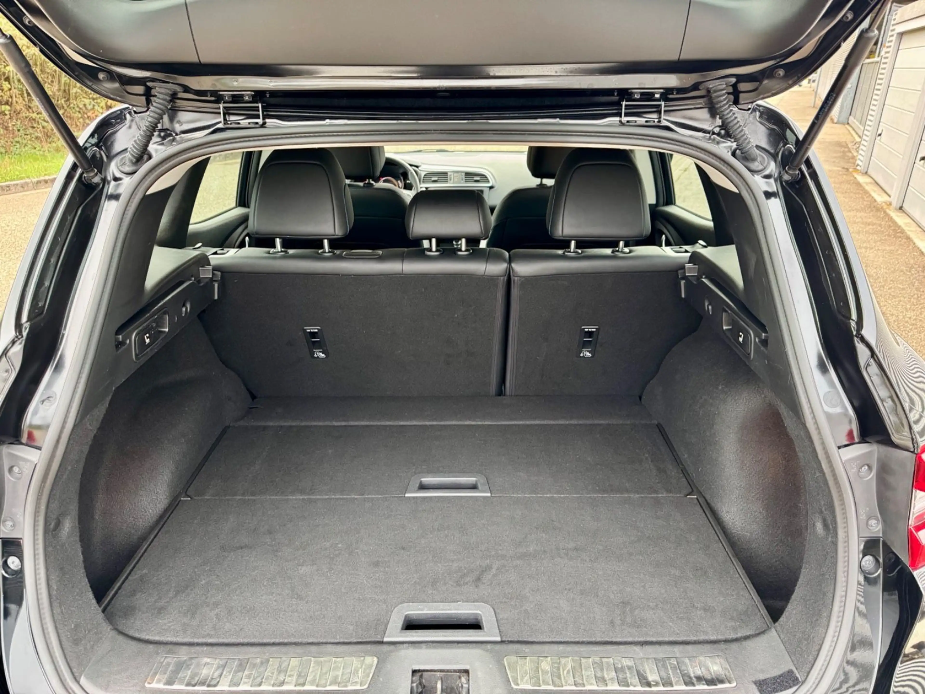 Renault Kadjar Limited — photo 9