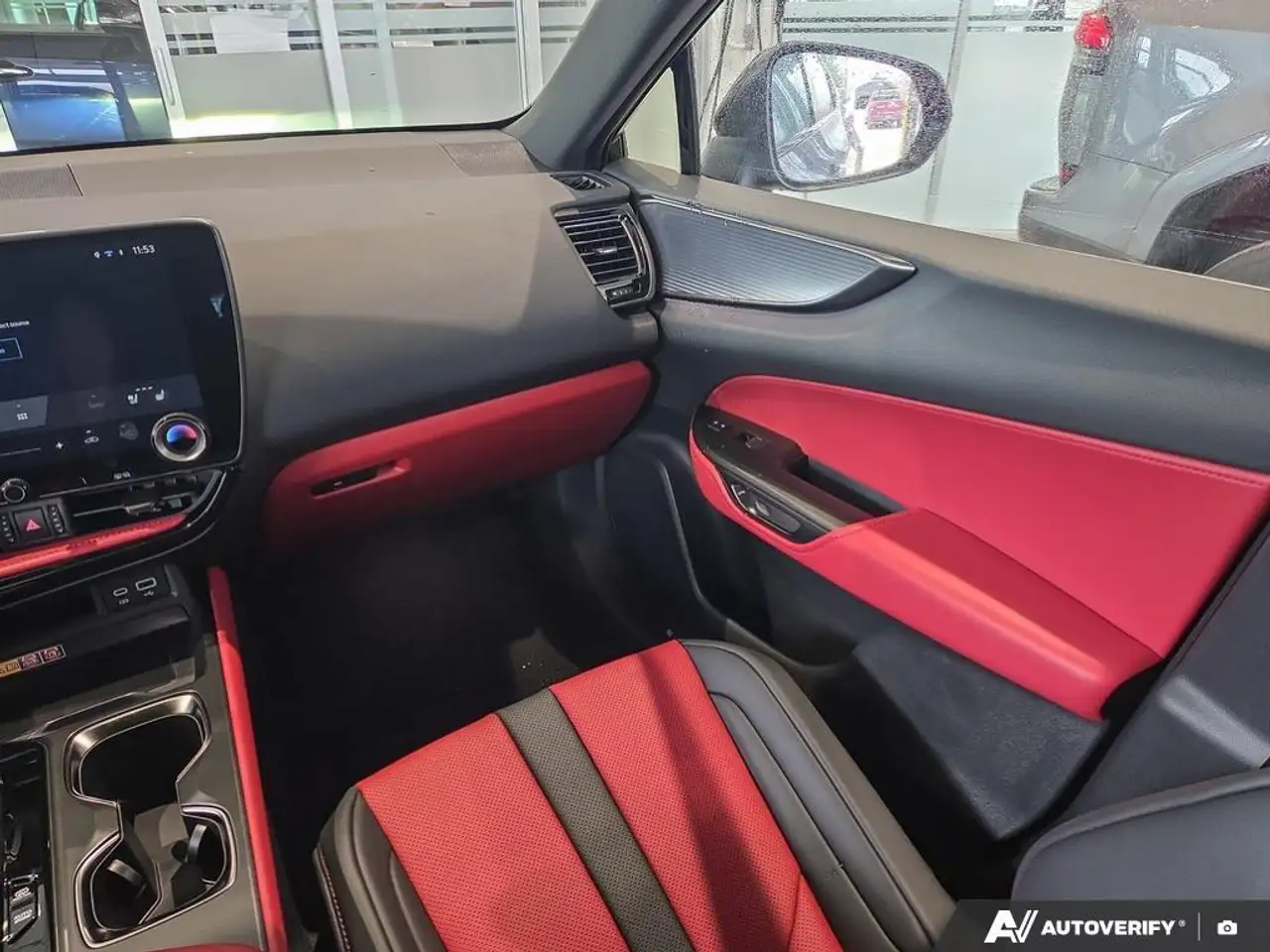 Lexus NX снимка Lexus NX