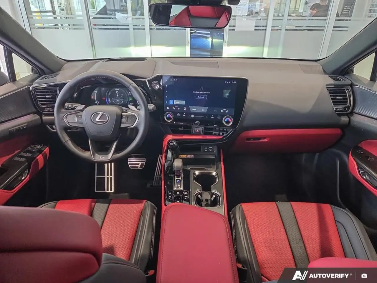 Lexus NX снимка Lexus NX