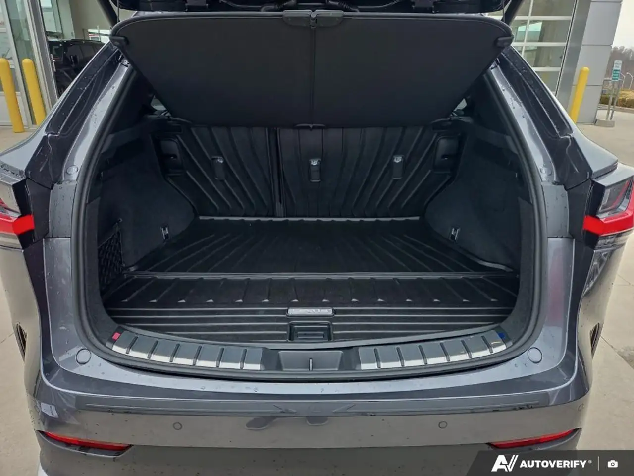 Lexus NX снимка Lexus NX