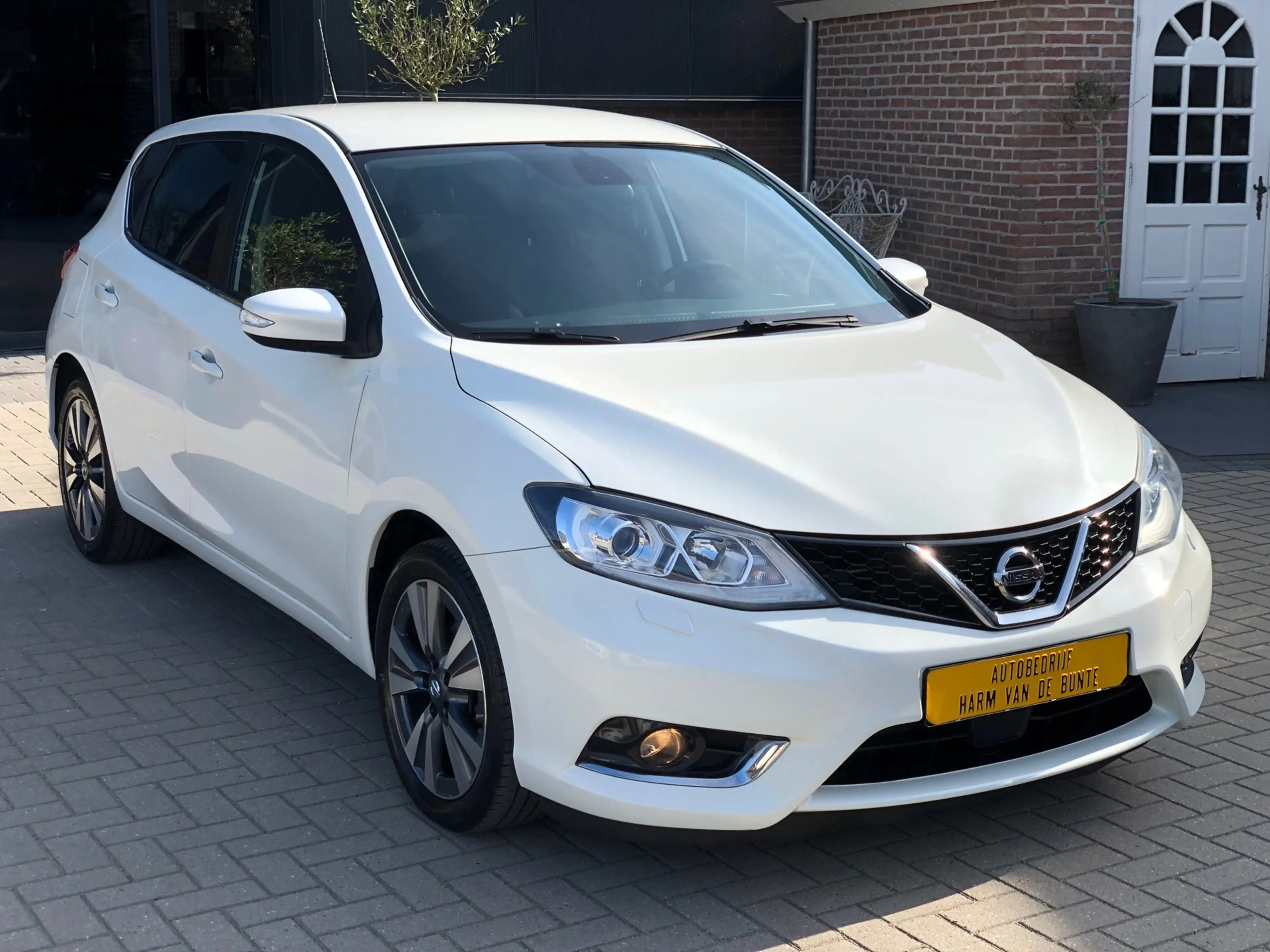 Nissan Pulsar 1.2 DIG-T Tekna NAVI CLIMA CRUISE XENON KEYLESS EN — photo 6