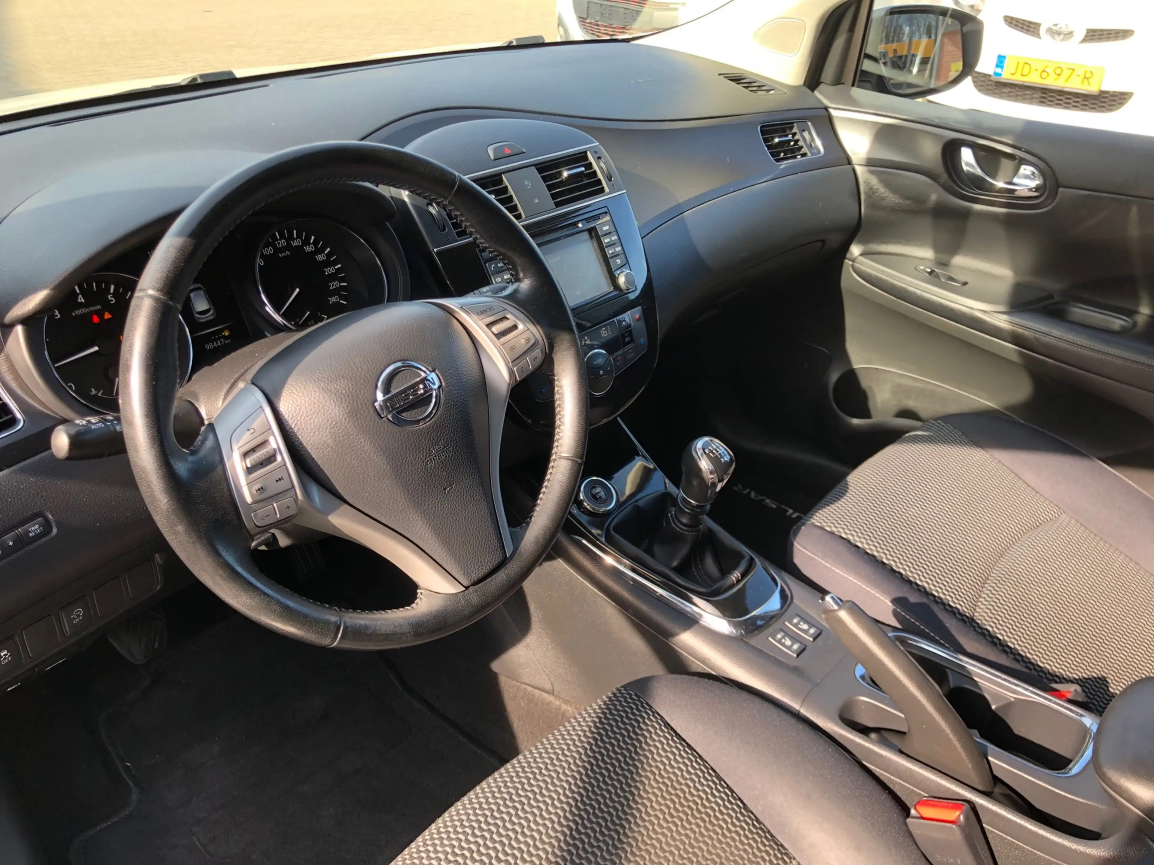 Nissan Pulsar 1.2 DIG-T Tekna NAVI CLIMA CRUISE XENON KEYLESS EN — photo 11
