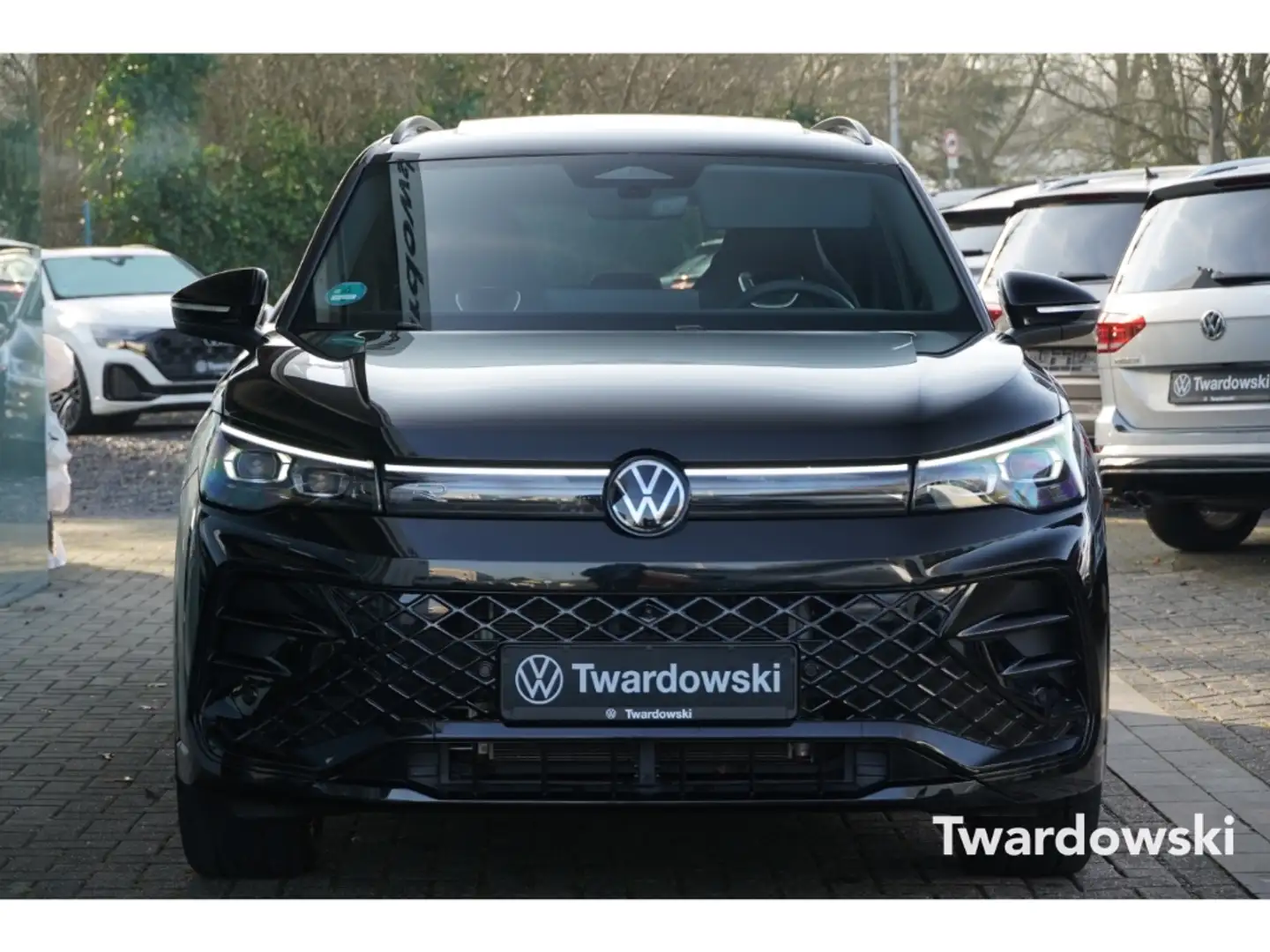 Volkswagen Tiguan 1.5 TSI eHybrid R-Line HUD Pano 360°Matrix Noir - 2