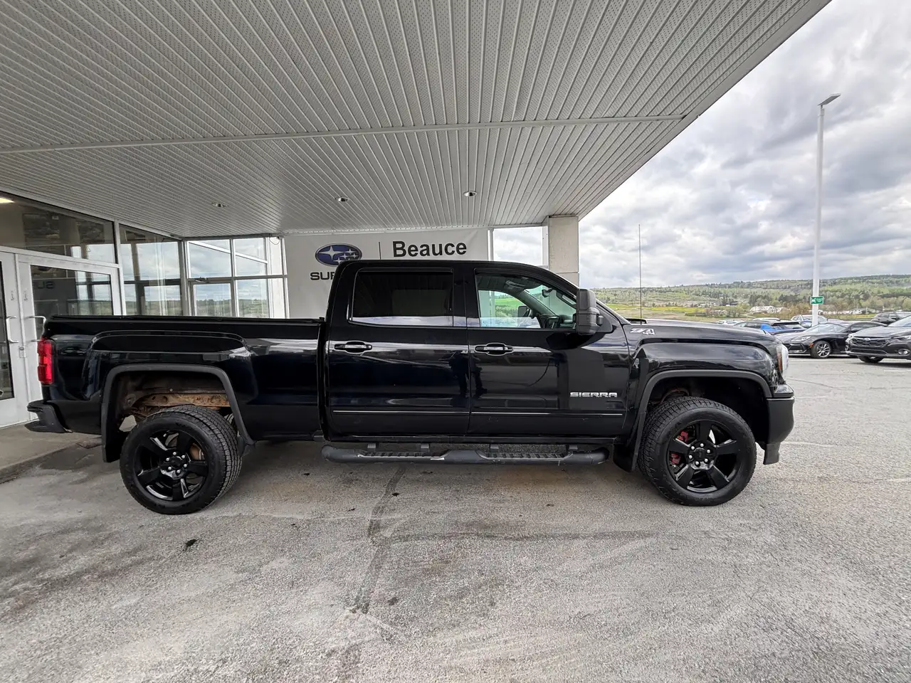 GMC Sierra 1500 снимка GMC Sierra 1500