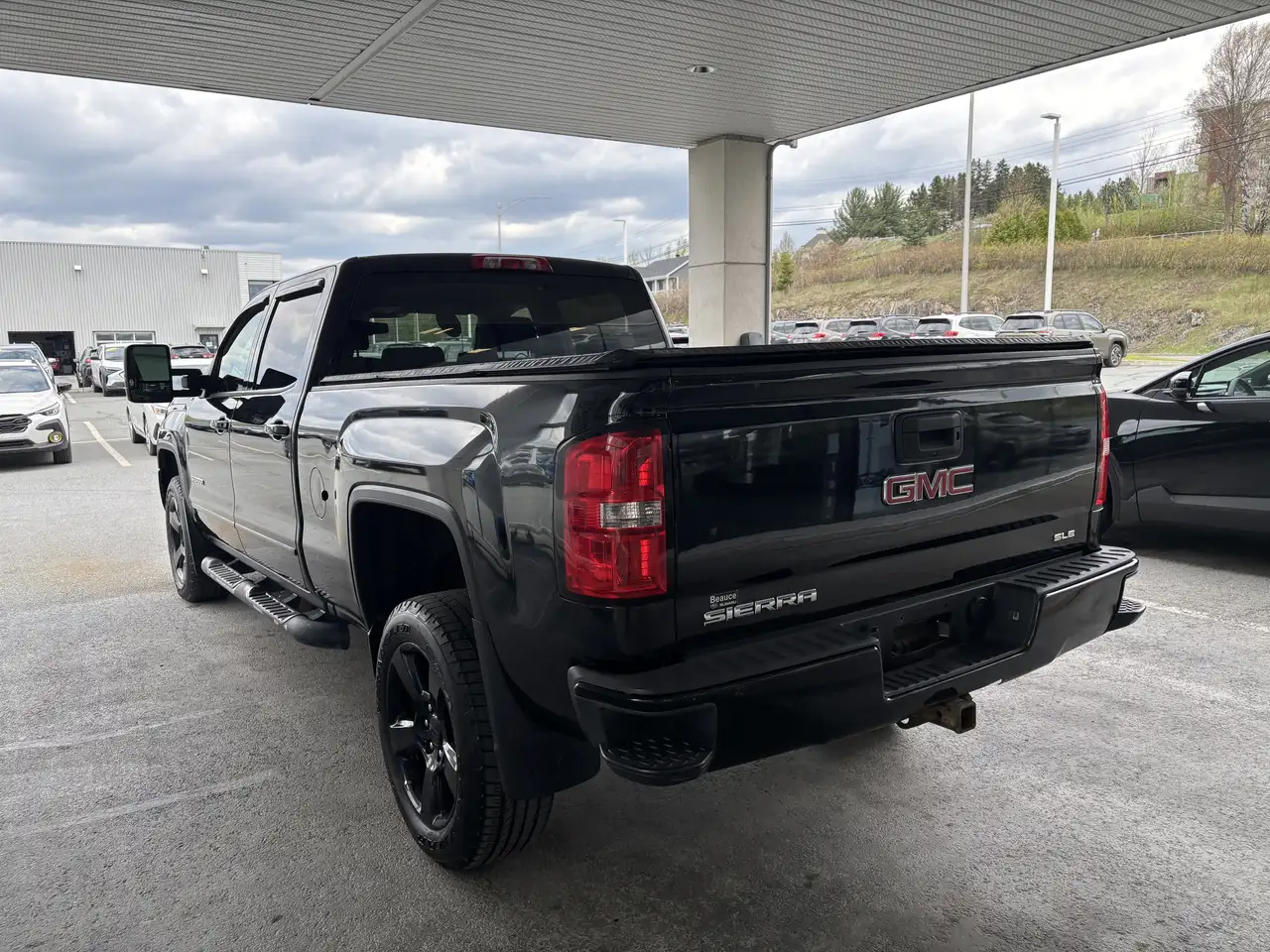 GMC Sierra 1500 снимка GMC Sierra 1500
