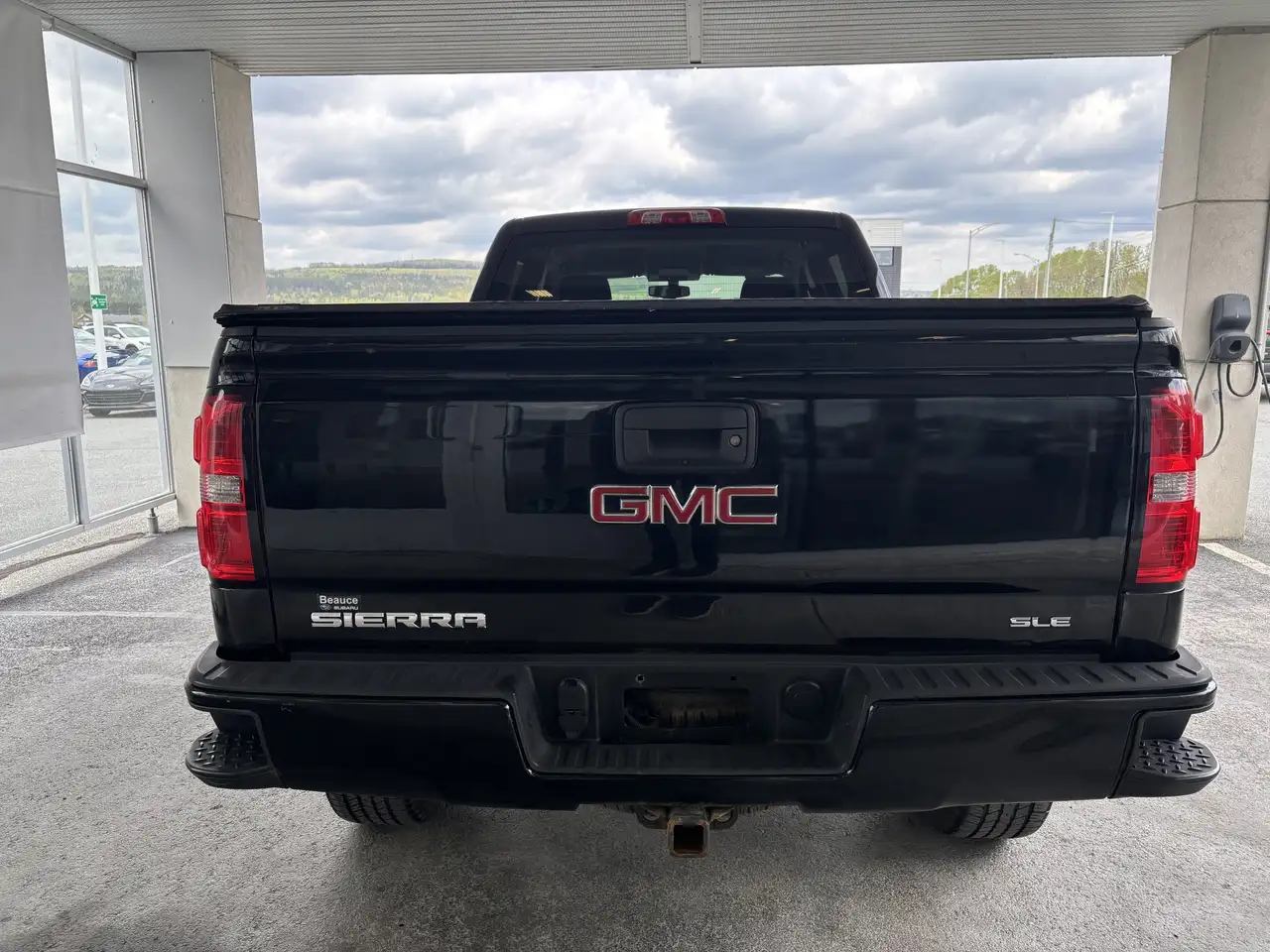 GMC Sierra 1500 снимка GMC Sierra 1500