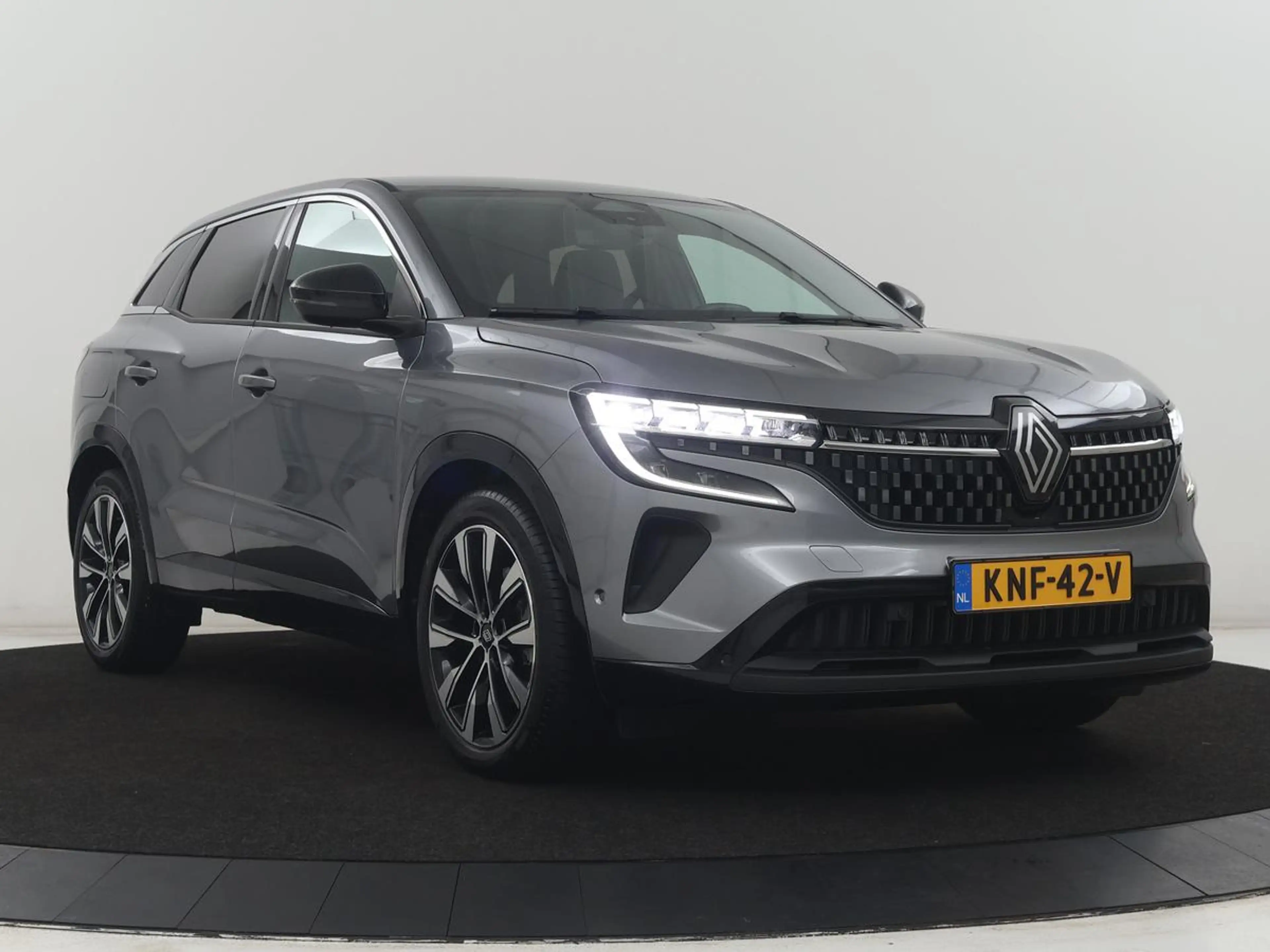 Renault Austral 1.2 E-Tech full hybrid 200 evolution | SOH 92.4% | — photo 33