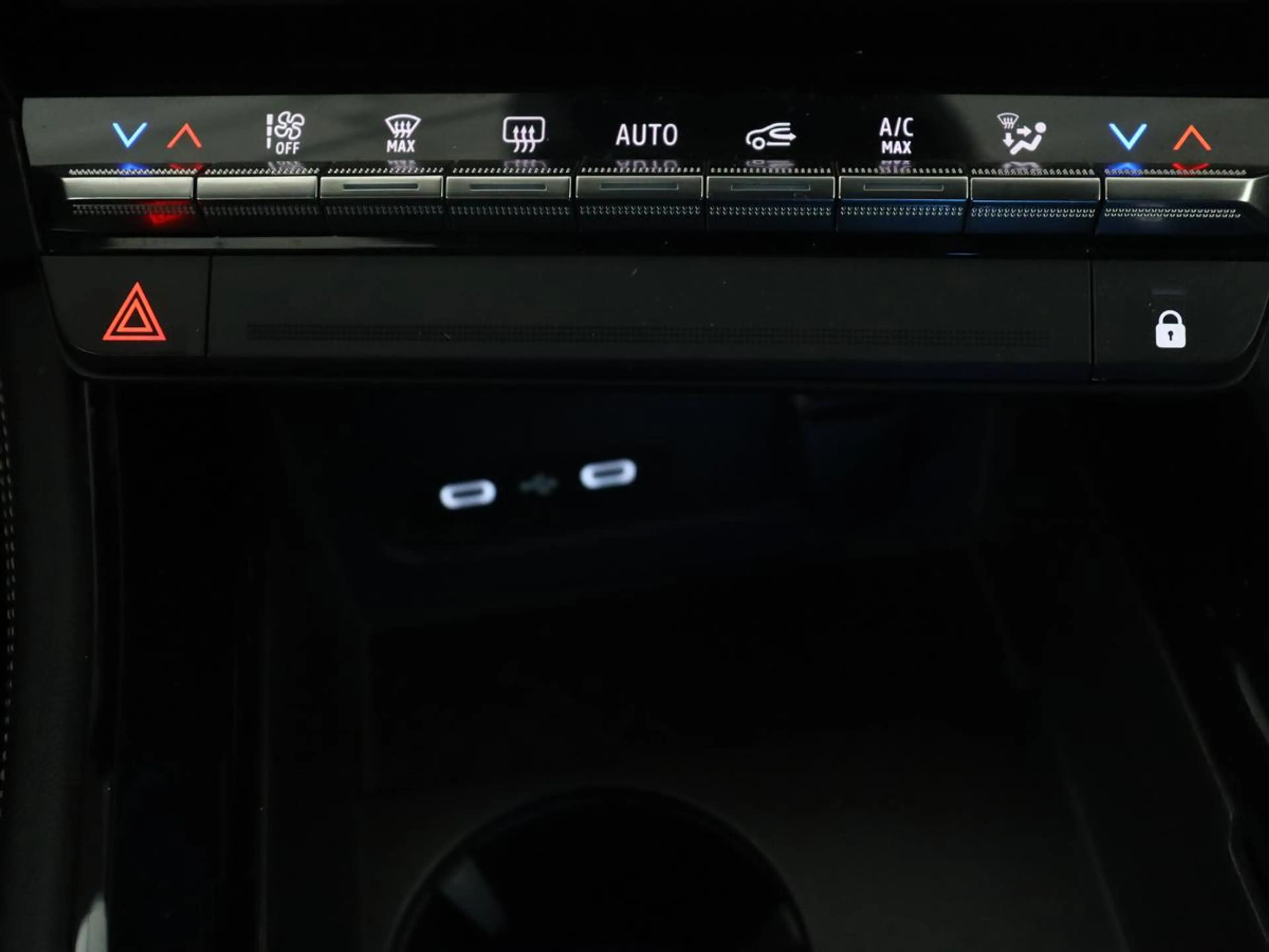Renault Austral 1.2 E-Tech full hybrid 200 evolution | SOH 92.4% | — photo 26