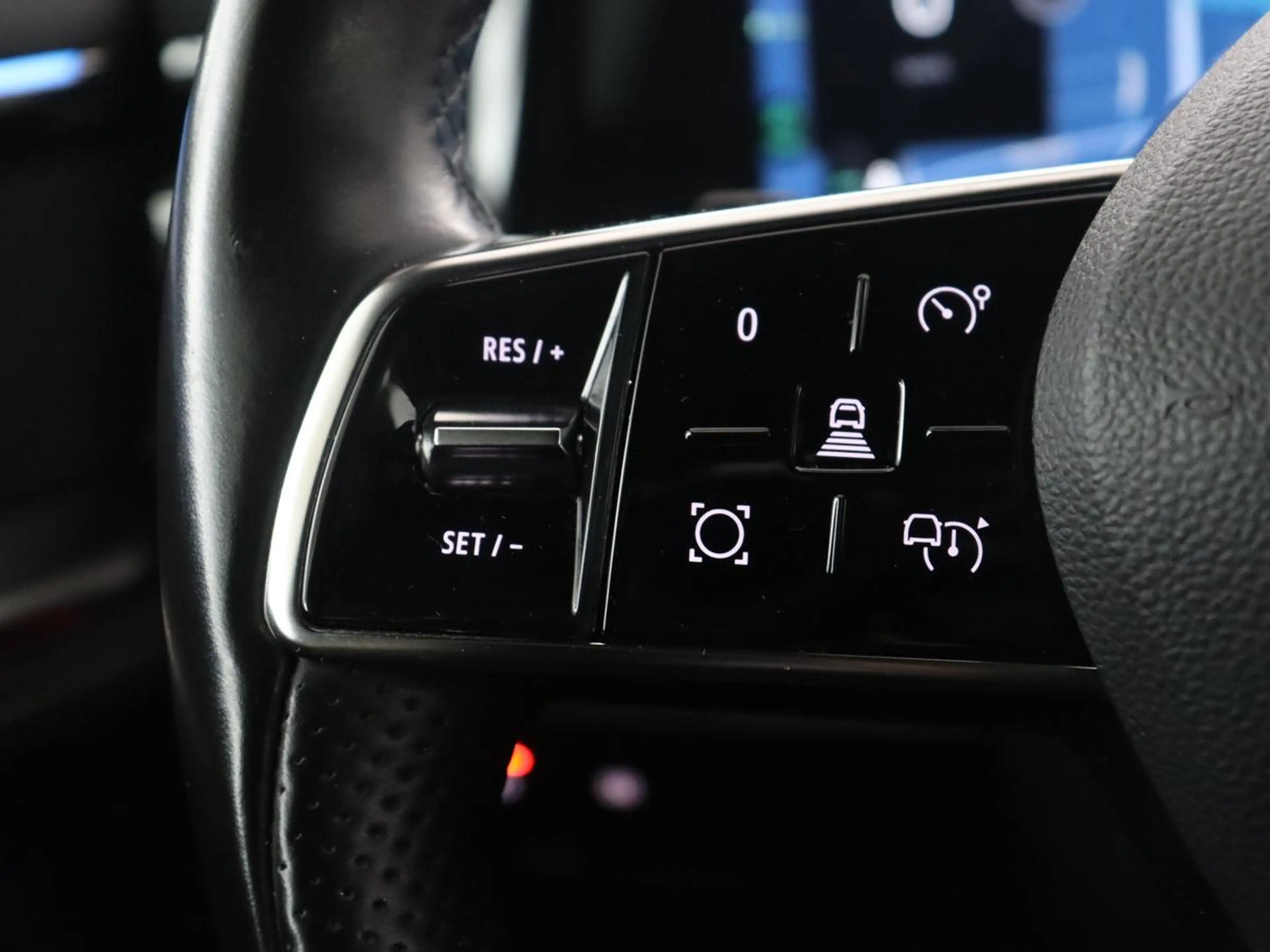 Renault Austral 1.2 E-Tech full hybrid 200 evolution | SOH 92.4% | — photo 14