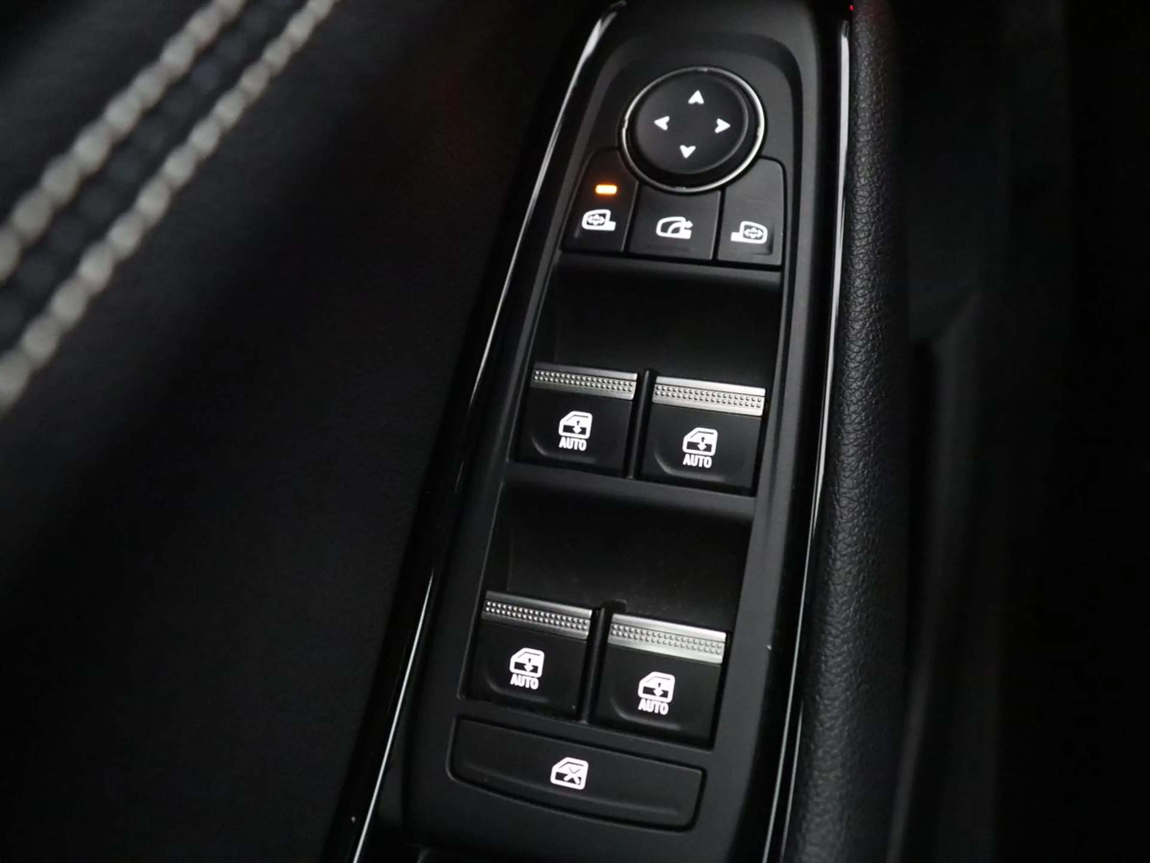 Renault Austral 1.2 E-Tech full hybrid 200 evolution | SOH 92.4% | — photo 30
