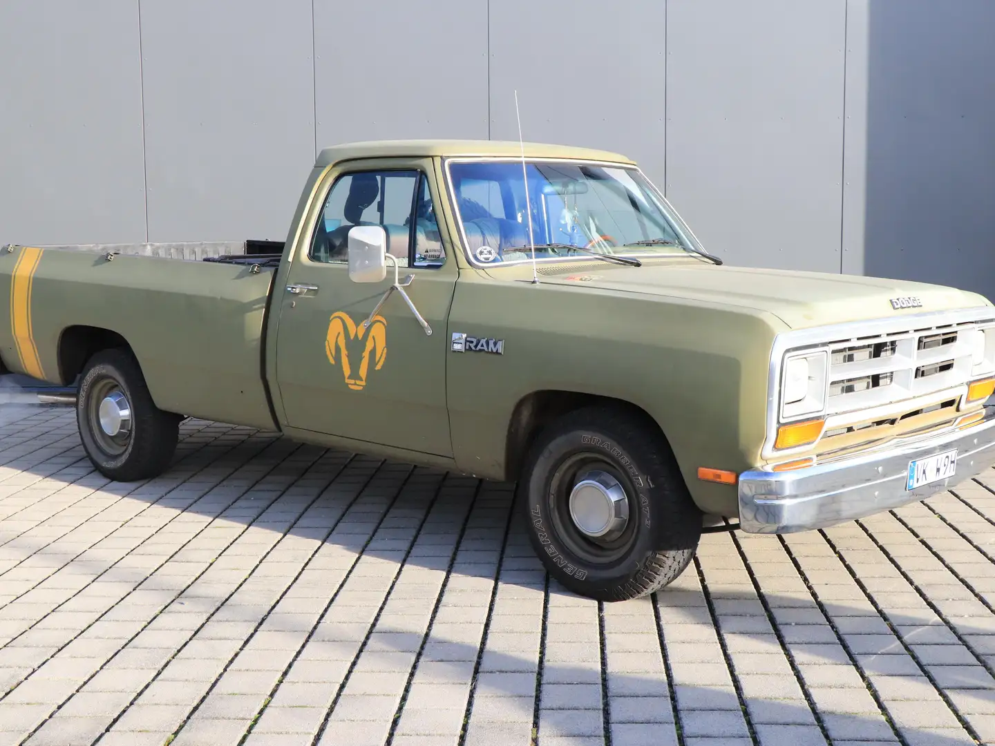 Dodge RAM D100 RAM Military Top Zustand Verde - 1