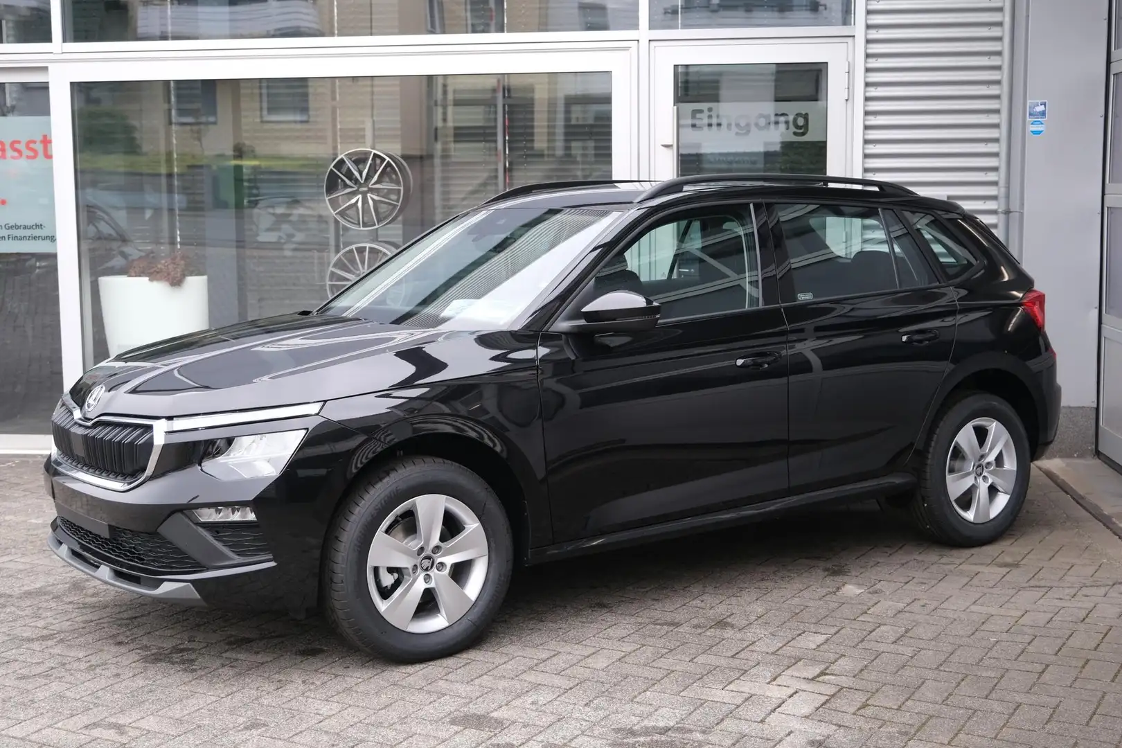 Skoda Kamiq 1.0 TSI Selection Kamera LED APP-Navi Alu crna - 2