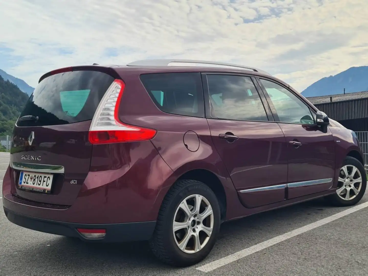 Renault Grand Scenic Grand Scénic Energy dCi 110 Bose Edition Bose Edition Rot - 1