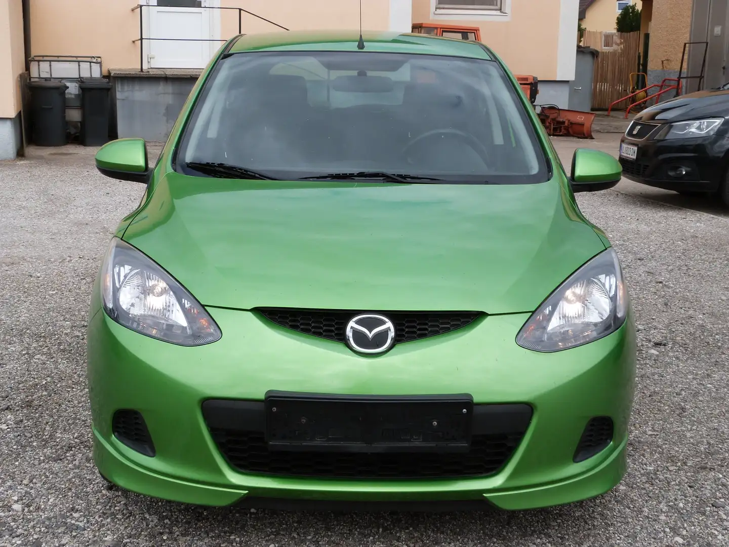 Mazda 2 1,3i TE Pro Grün - 2