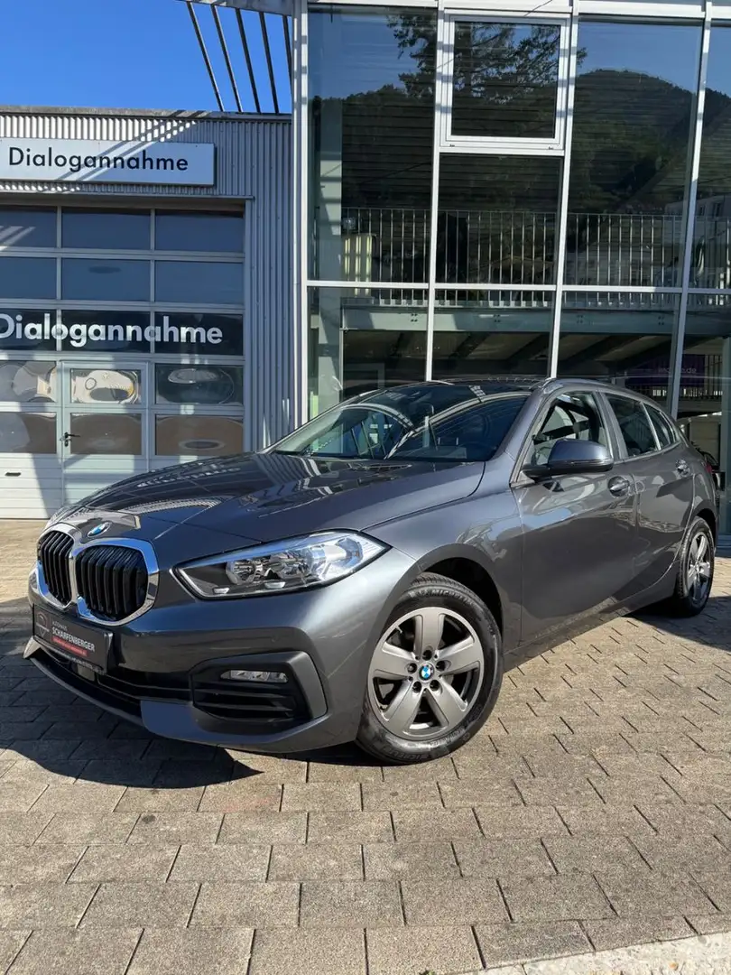 BMW 118 i Advantage+8fach+V.Historie+LED Grijs - 1