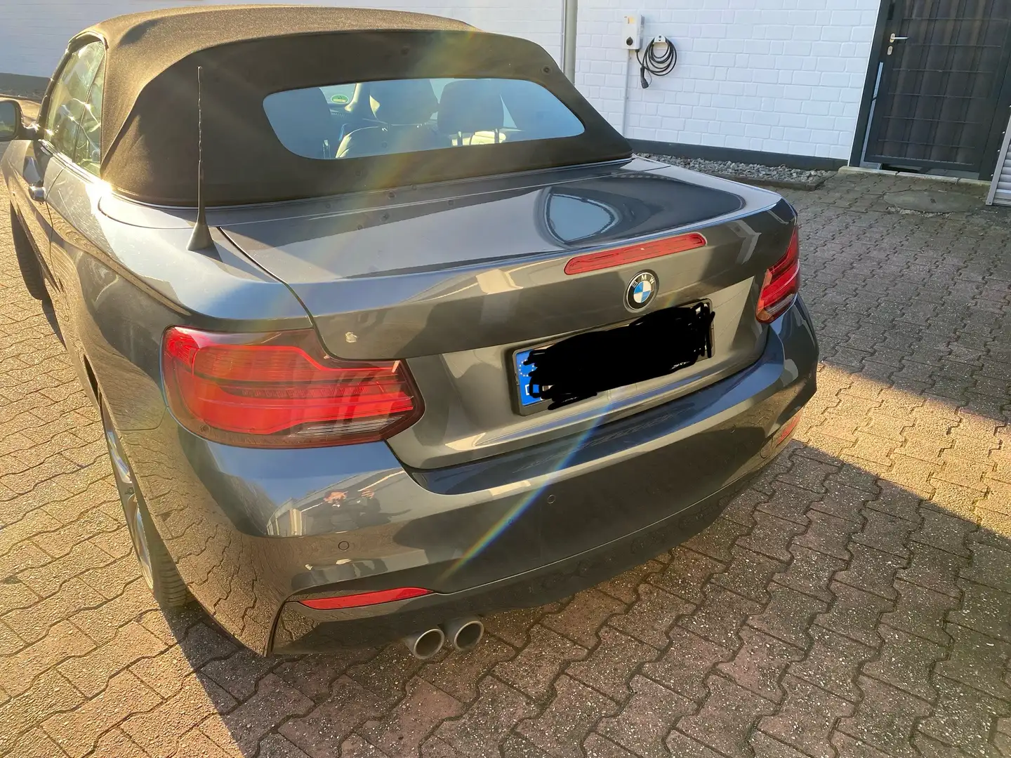 BMW 230 2er+Cabrio+230i+Cabrio+Sport-Aut.+M+Sport Серый - 2