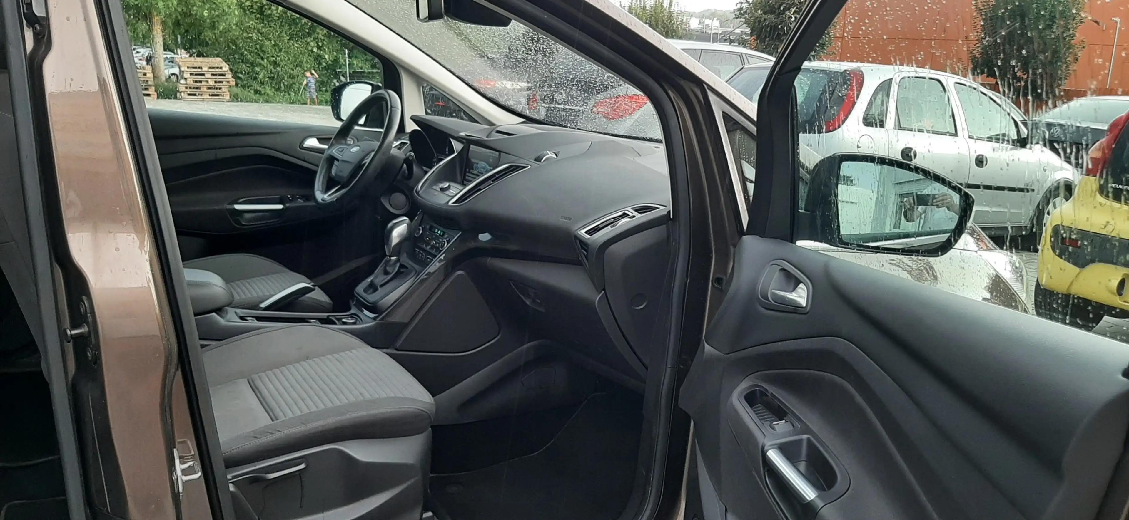 Ford Grand C-Max Titanium — photo 13