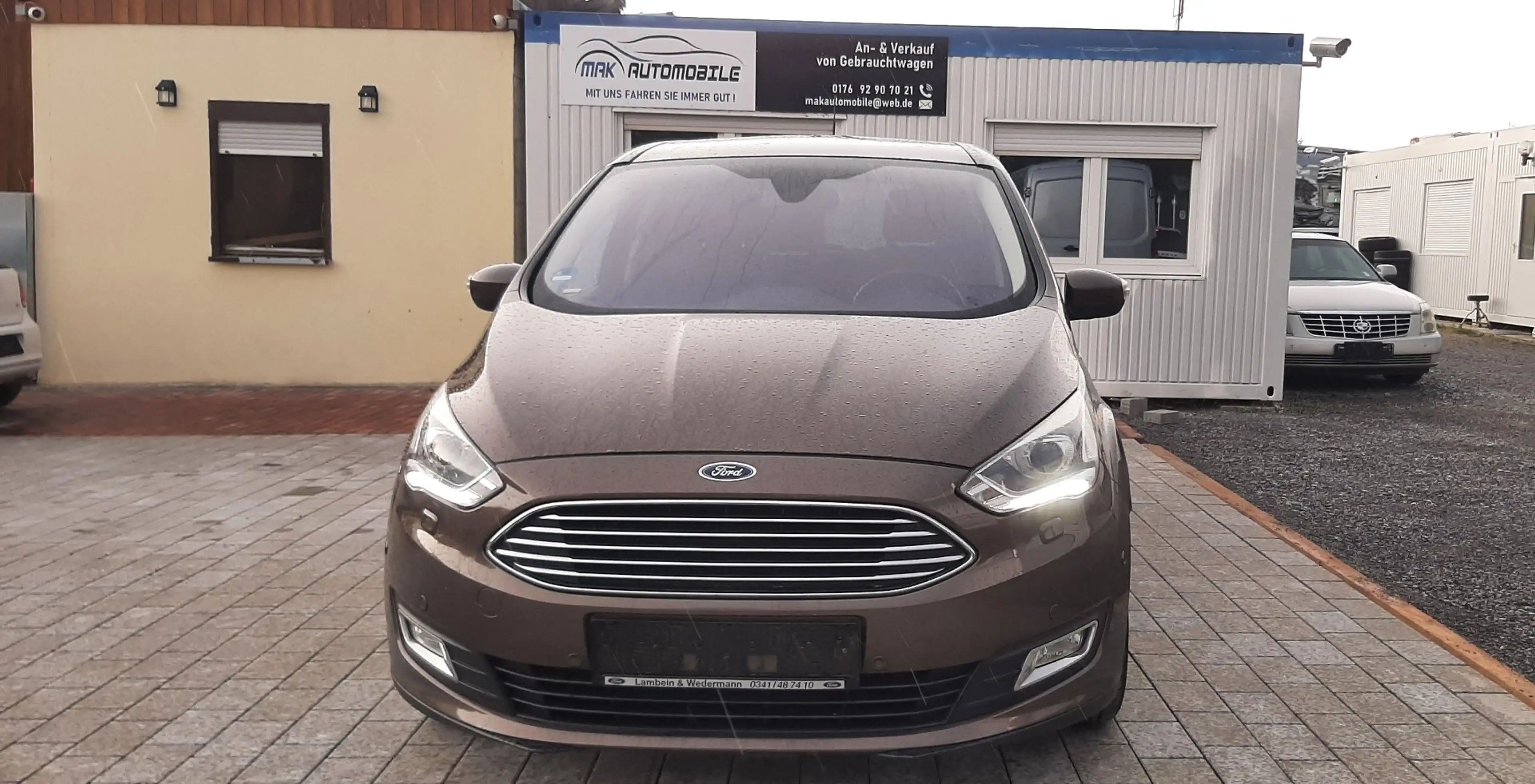 Ford Grand C-Max Titanium — photo 11