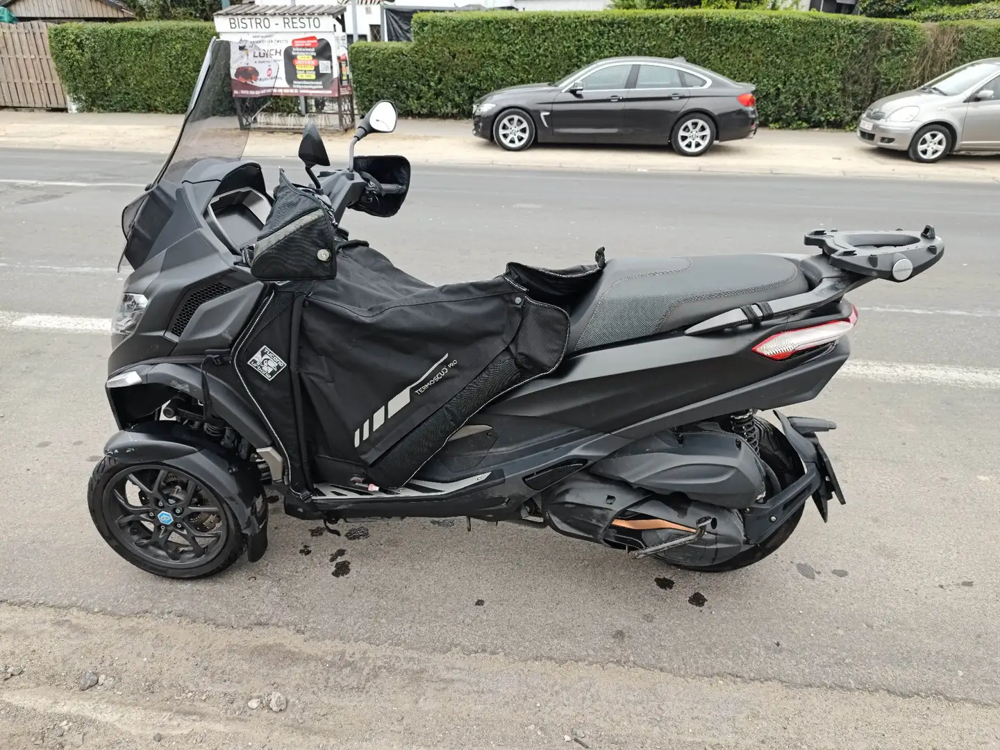 Piaggio MP3 530 full option Negru - 2