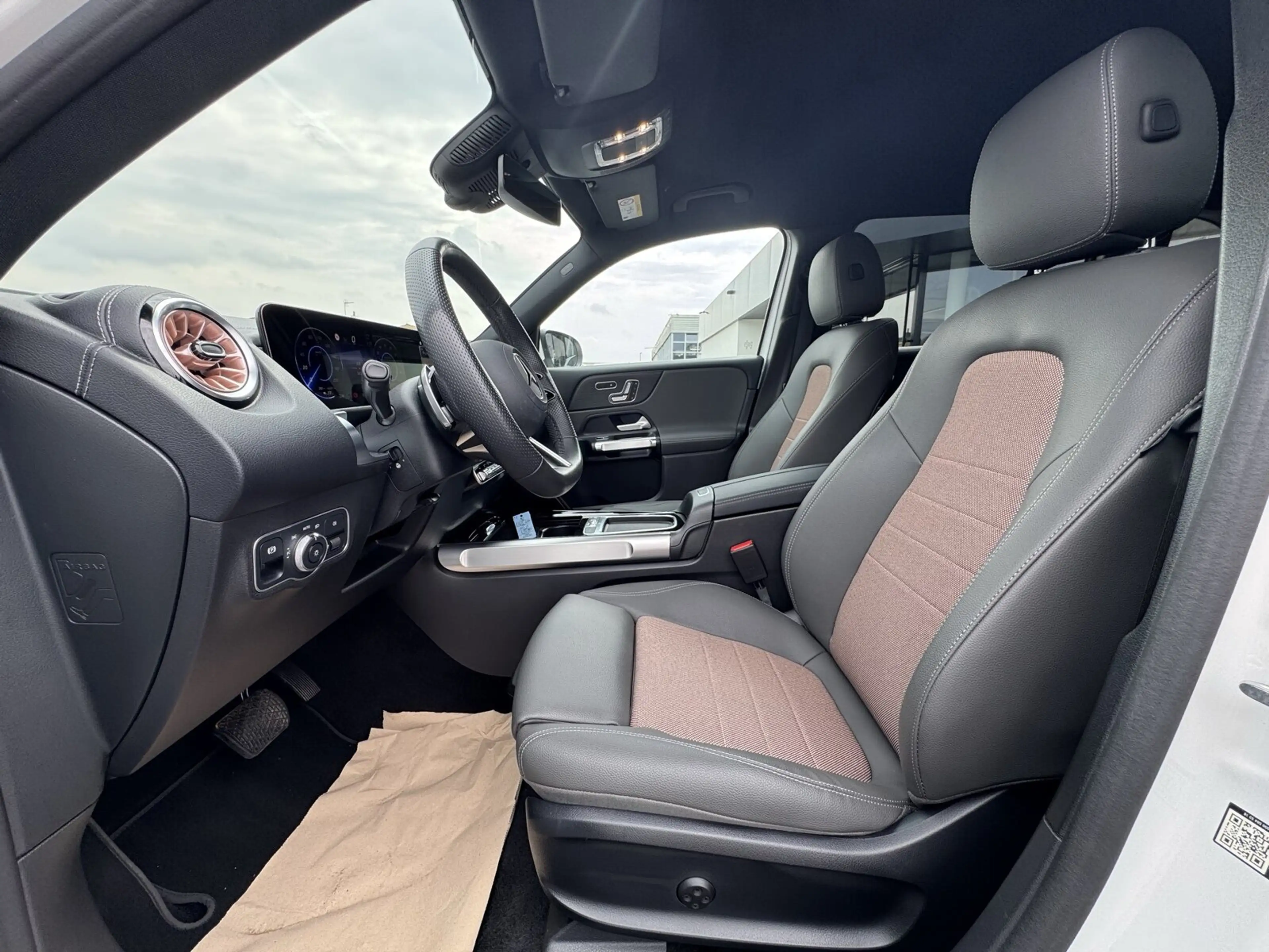 Mercedes-Benz EQB 350 EQB 350 4M ELECTRIC ART +NAVI+AHK+LED+KAM+SOUND+ — photo 10