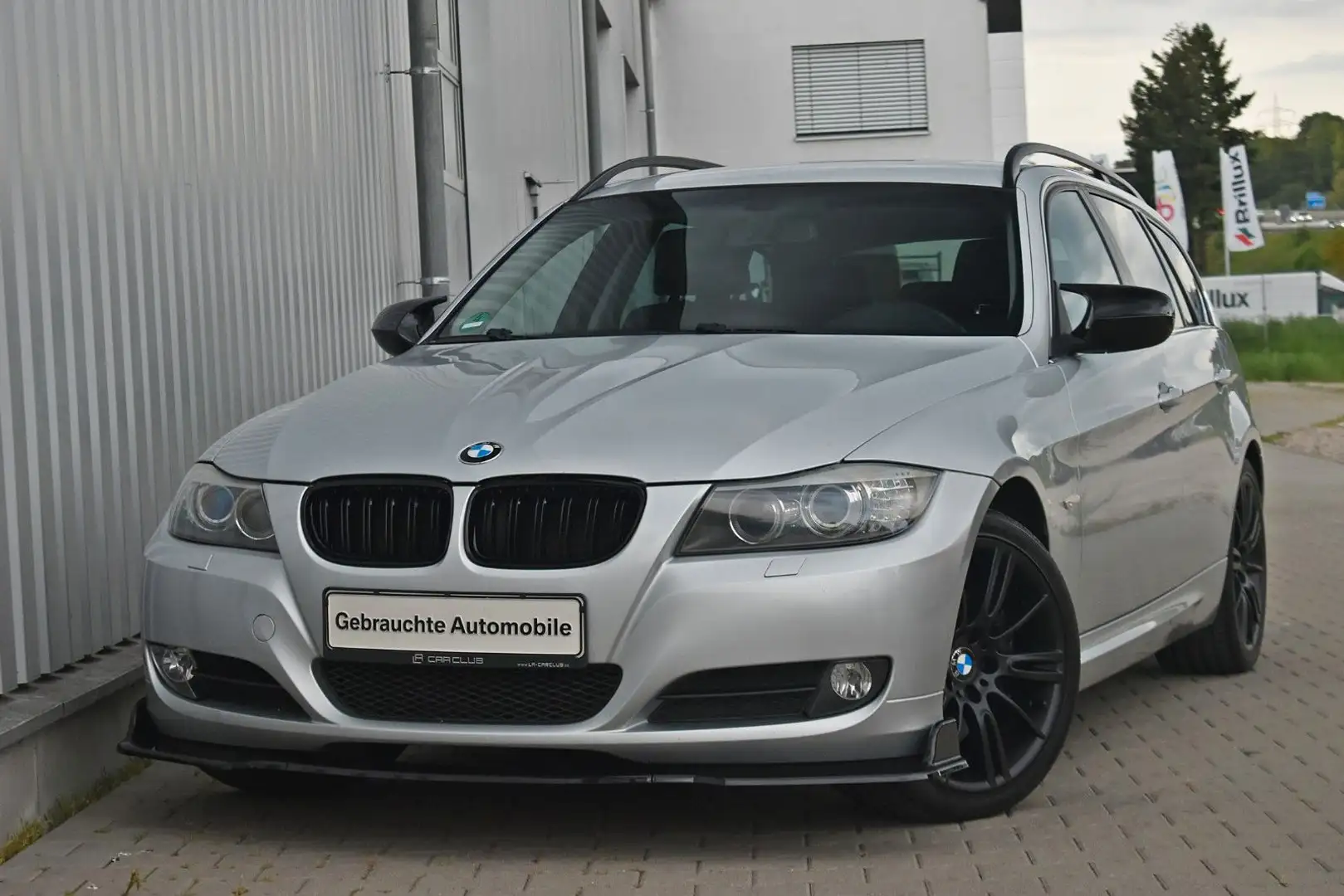 BMW 330 i Tour.*Unikat! Schalter! Navi! AHK! Traum!* Silber - 2