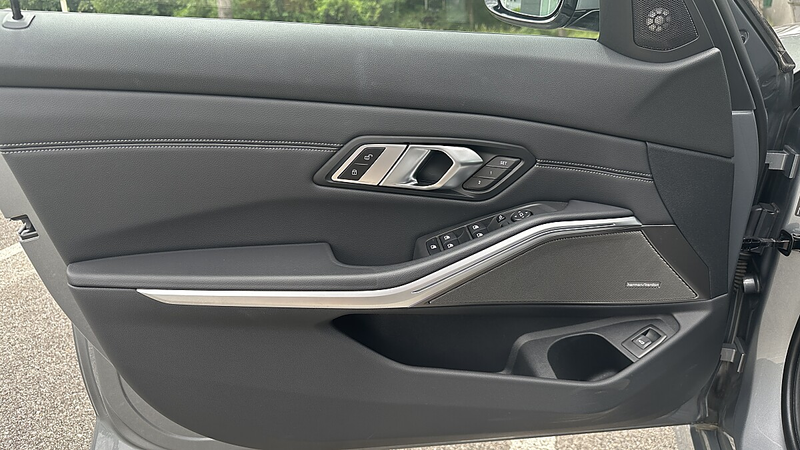 BMW 320 d *Sport-Getriebe*BMW Live Cockpit*Panoramadach... — photo 14