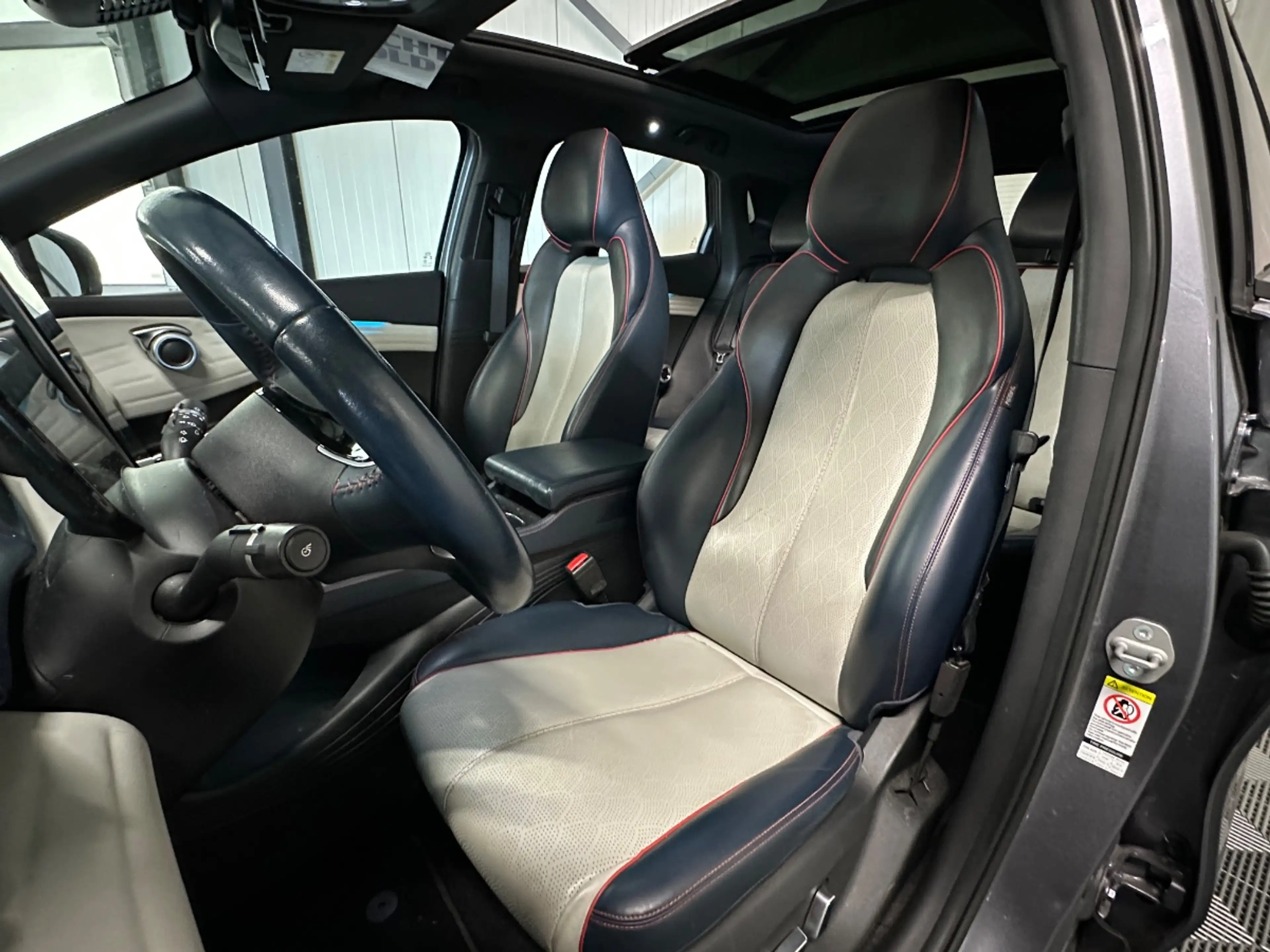 BYD Atto 3 Comfort 60kWh SoH 90% | Pano | Navi | Camera — photo 15
