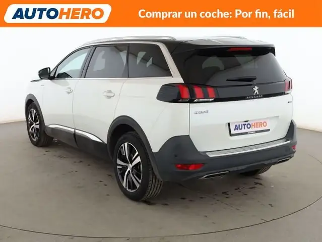 Peugeot 5008 view 4
